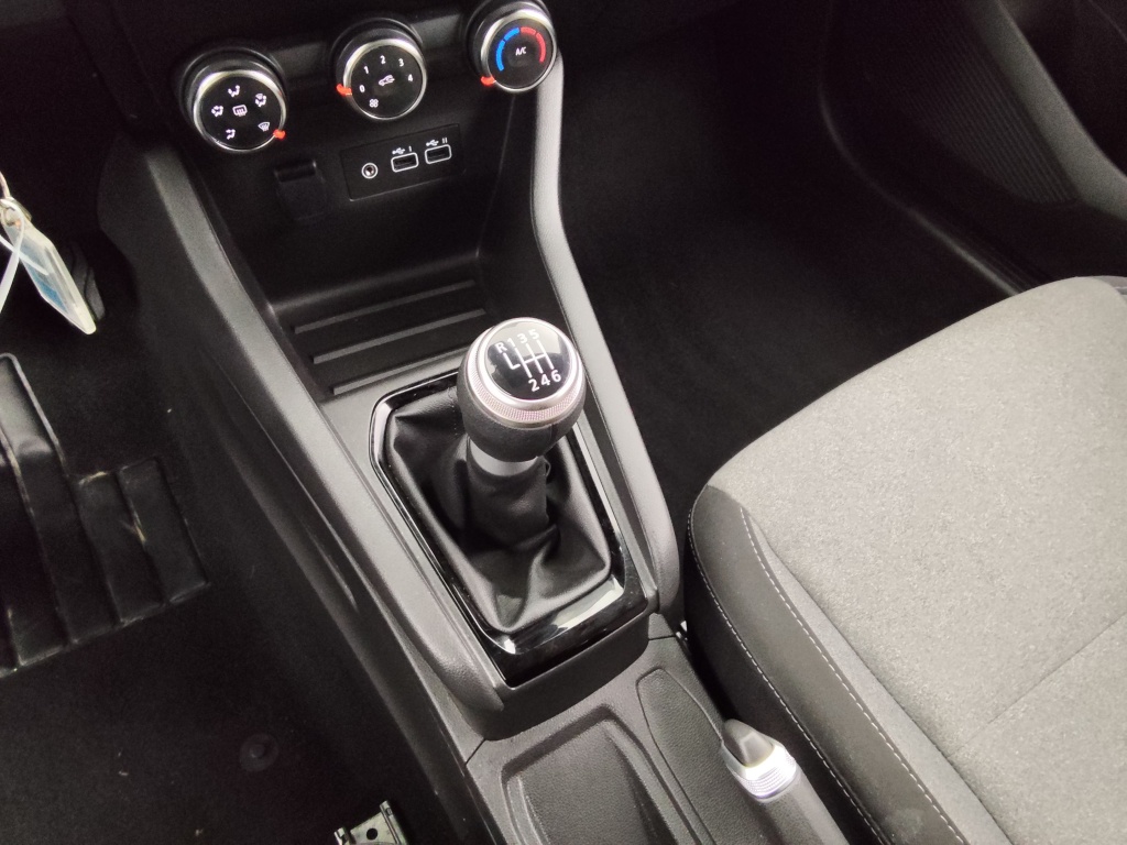 72563_p51 - RENAULT - CLIO - 2025 - photo 13