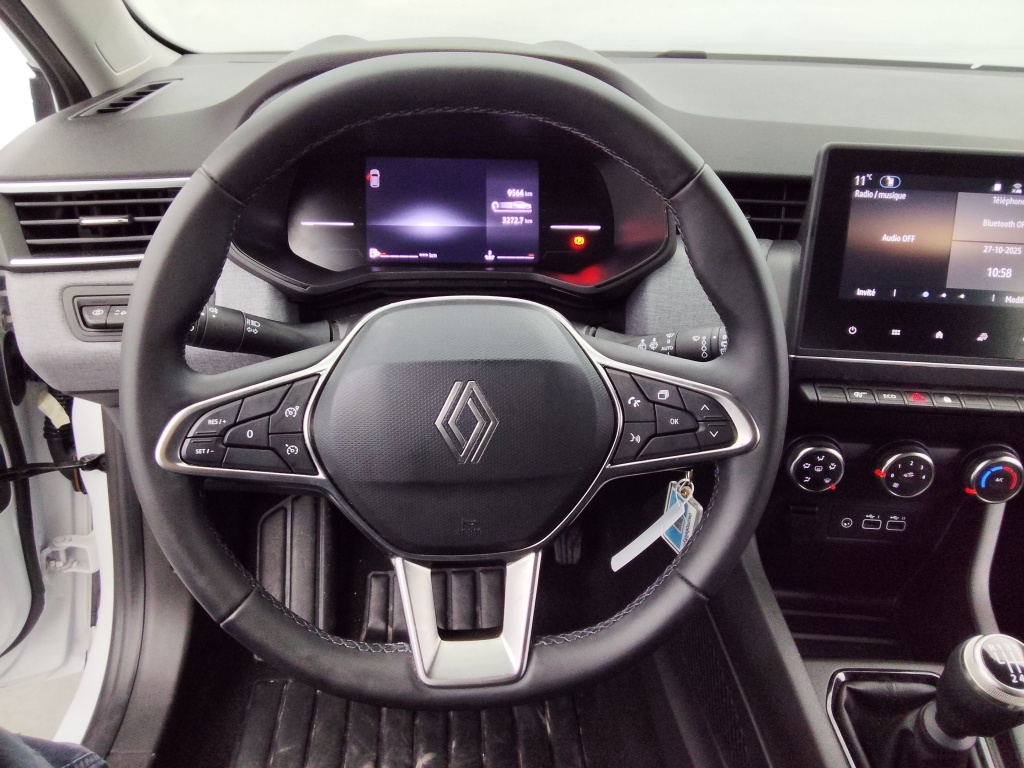 72563_p51 - RENAULT - CLIO - 2025 - photo 16