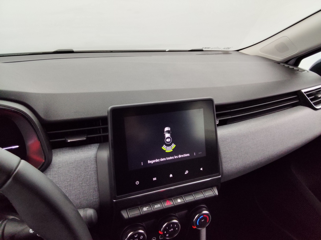 72563_p51 - RENAULT - CLIO - 2025 - photo 6