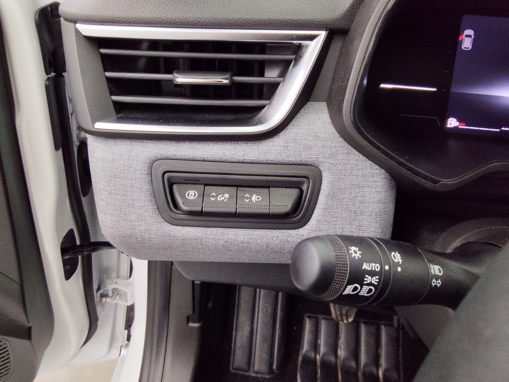 72563_p51 - RENAULT - CLIO - 2025 - photo 8