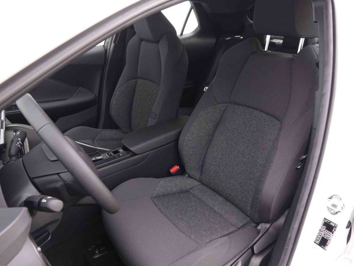 360920_p2 - TOYOTA - C HR - 2025 - photo 7