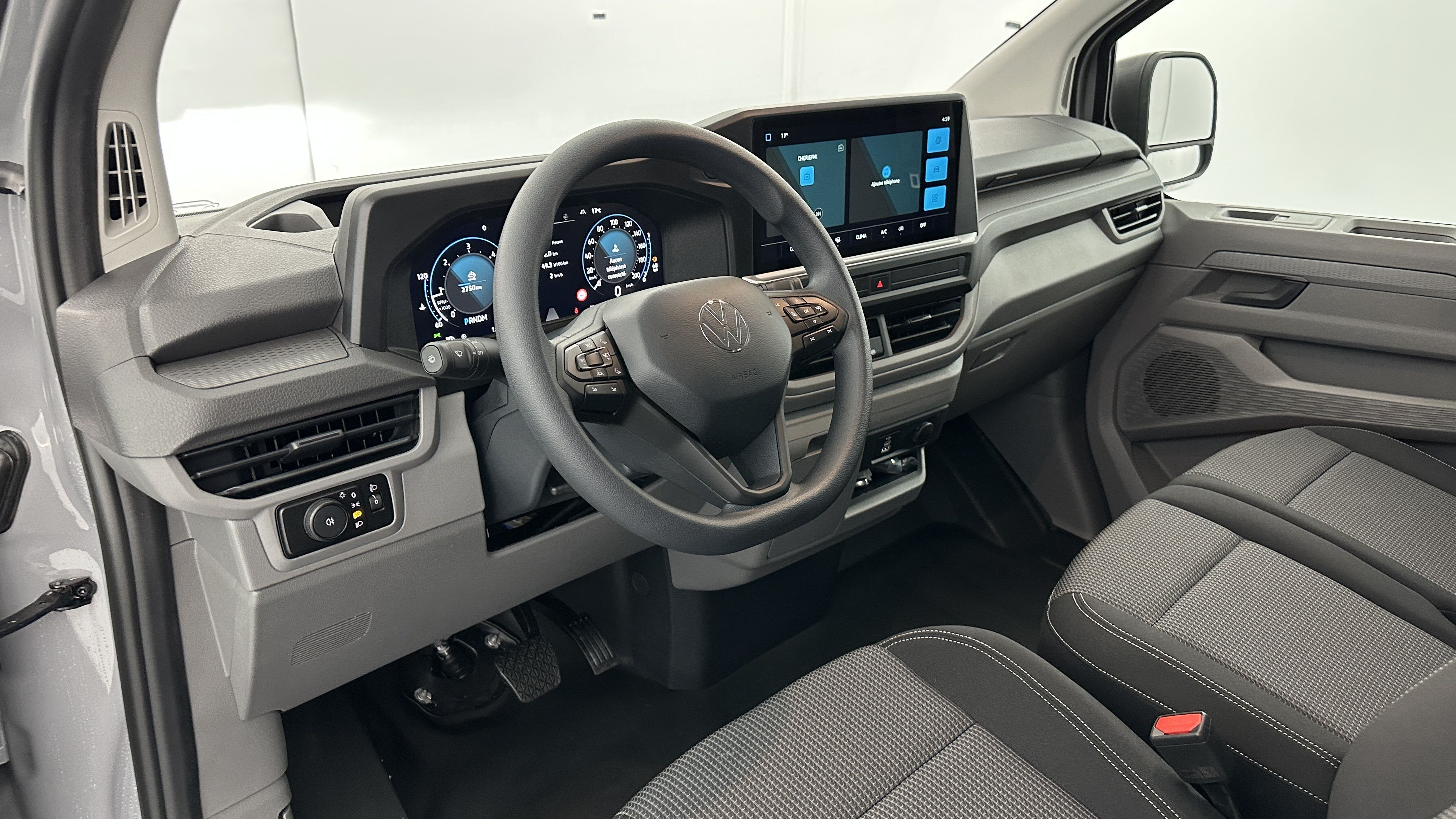 GLI00007684_p53 - VOLKSWAGEN - TRANSPORTER - 2025 - photo 6