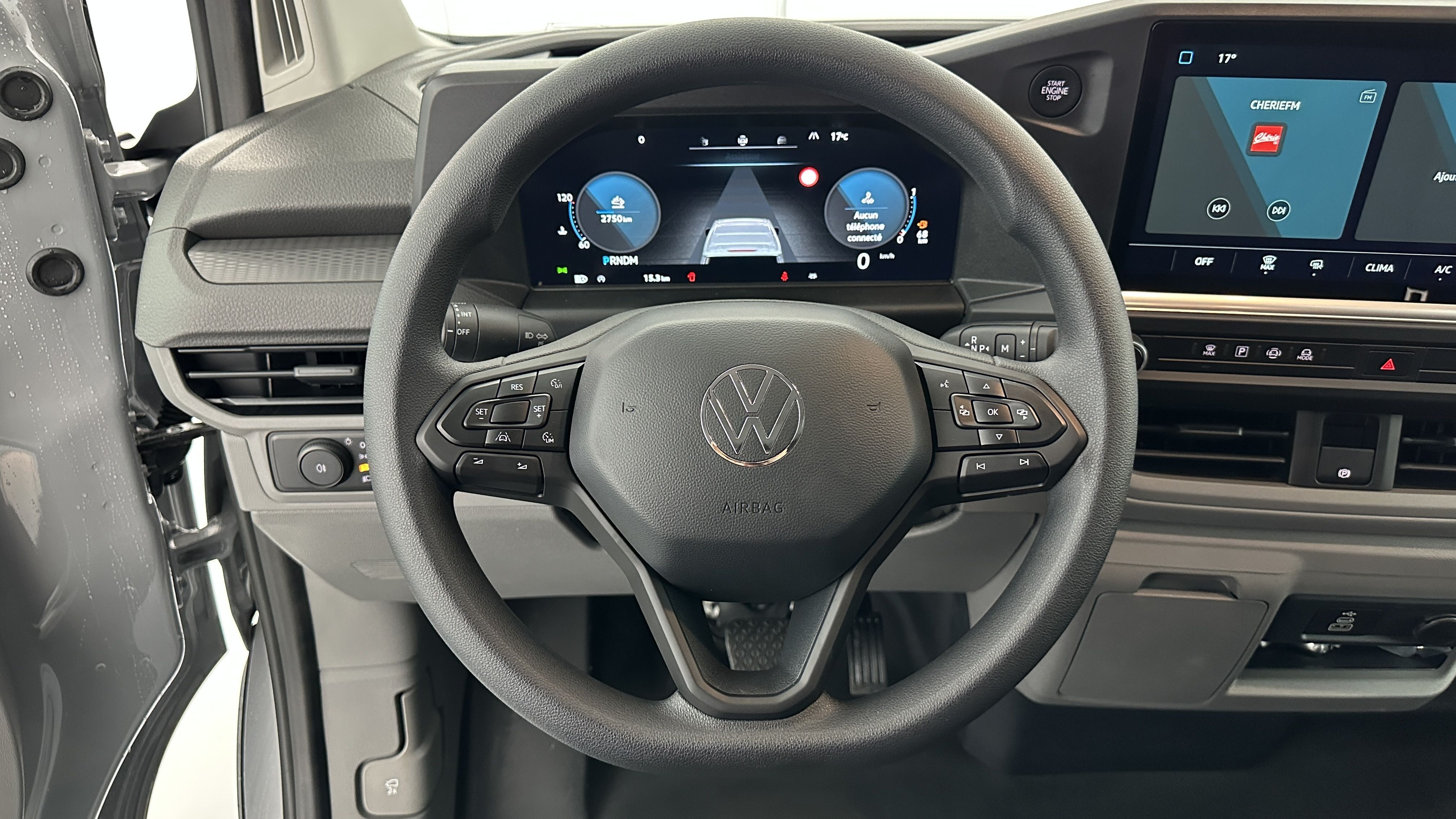 GLI00007684_p53 - VOLKSWAGEN - TRANSPORTER - 2025 - photo 11