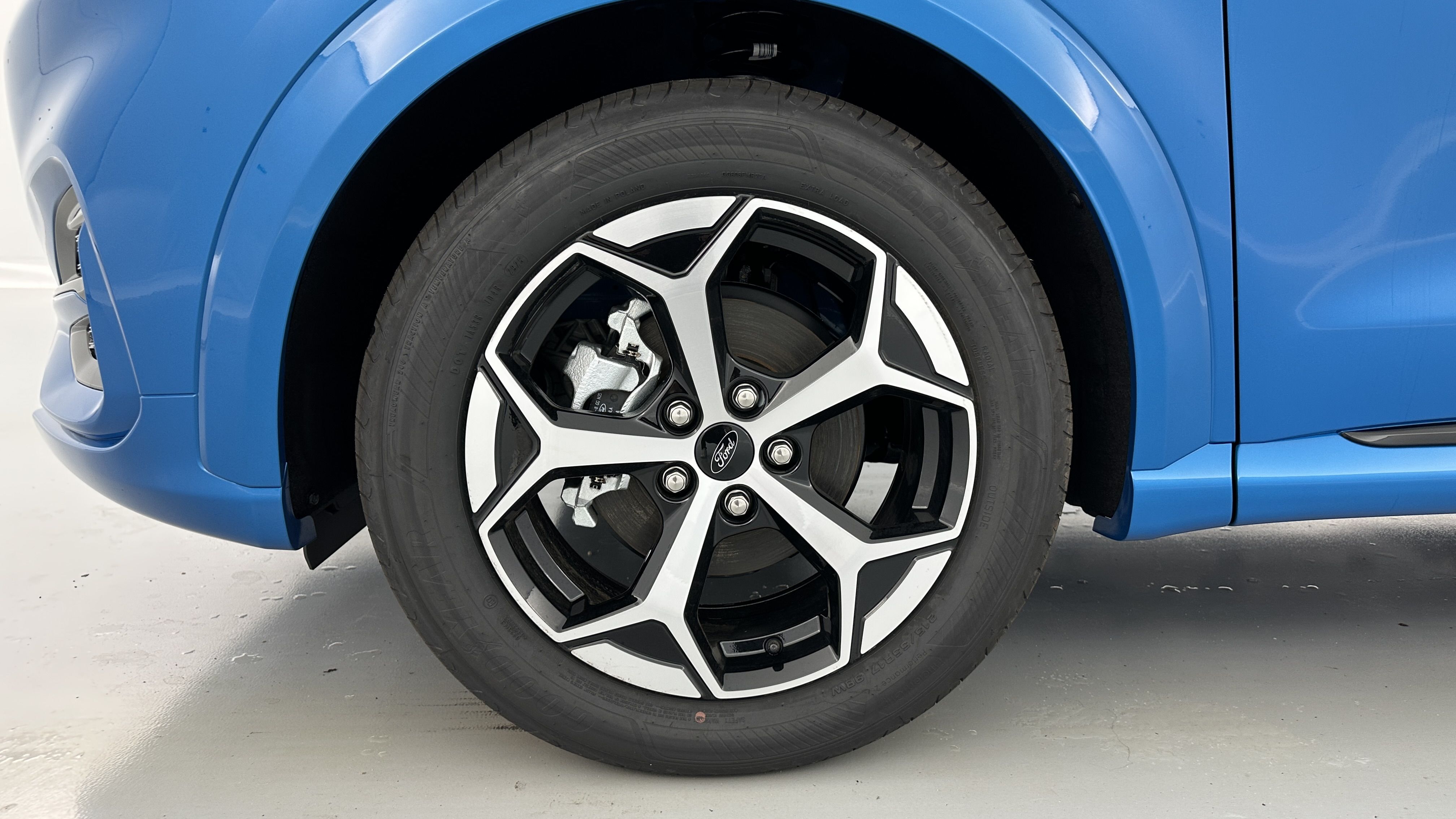 GLI00009881_p53 - FORD - PUMA - 2025 - photo 12