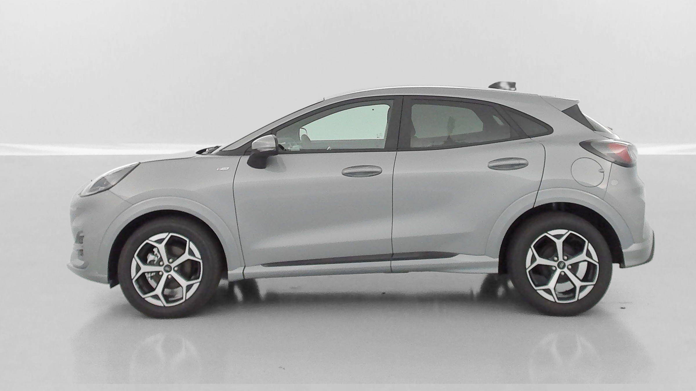 GLI00009893_p53 - FORD - PUMA - 2025 - photo 4