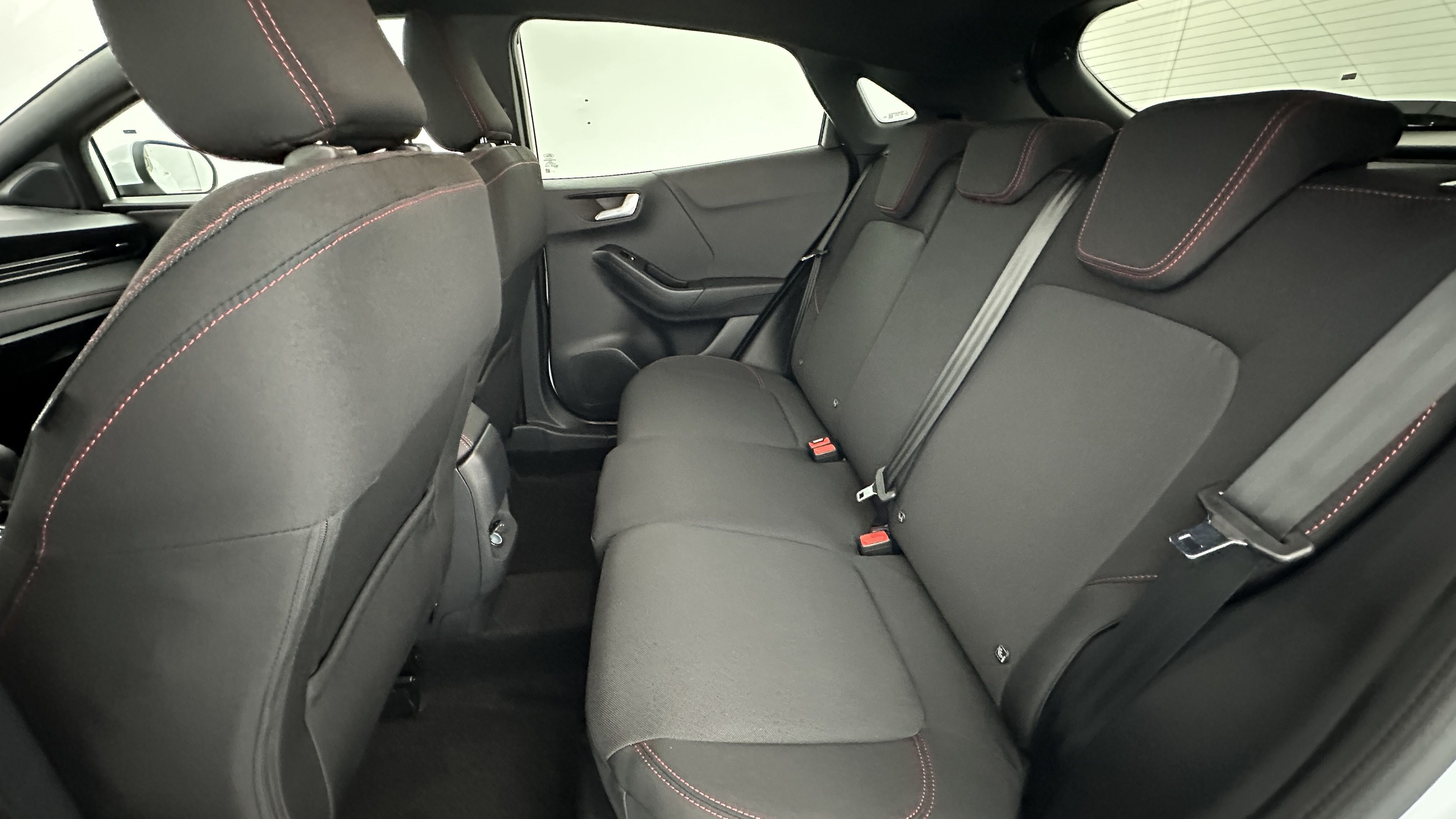 GLI00009891_p53 - FORD - PUMA - 2025 - photo 9