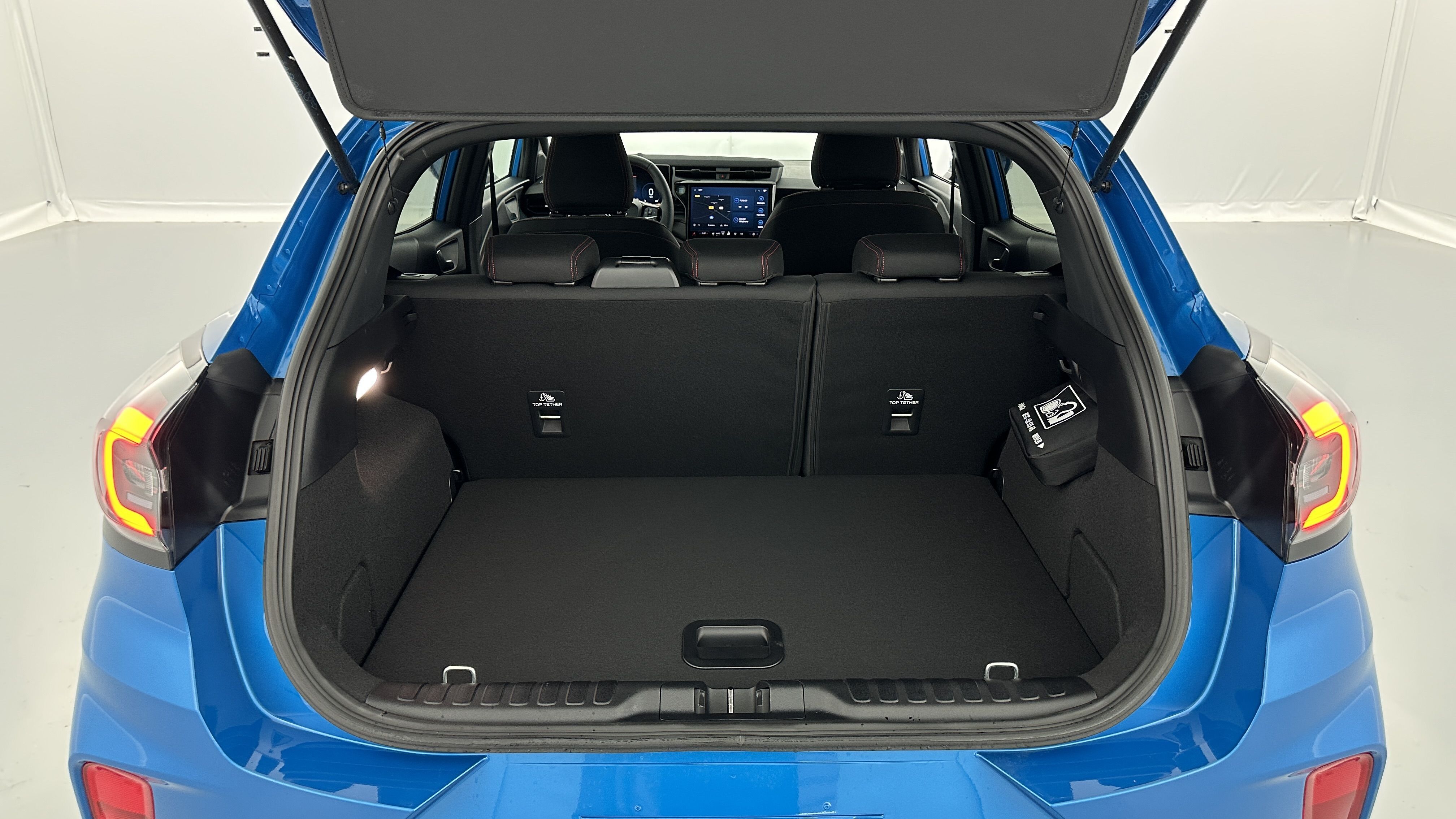 GLI00009885_p53 - FORD - PUMA - 2025 - photo 10