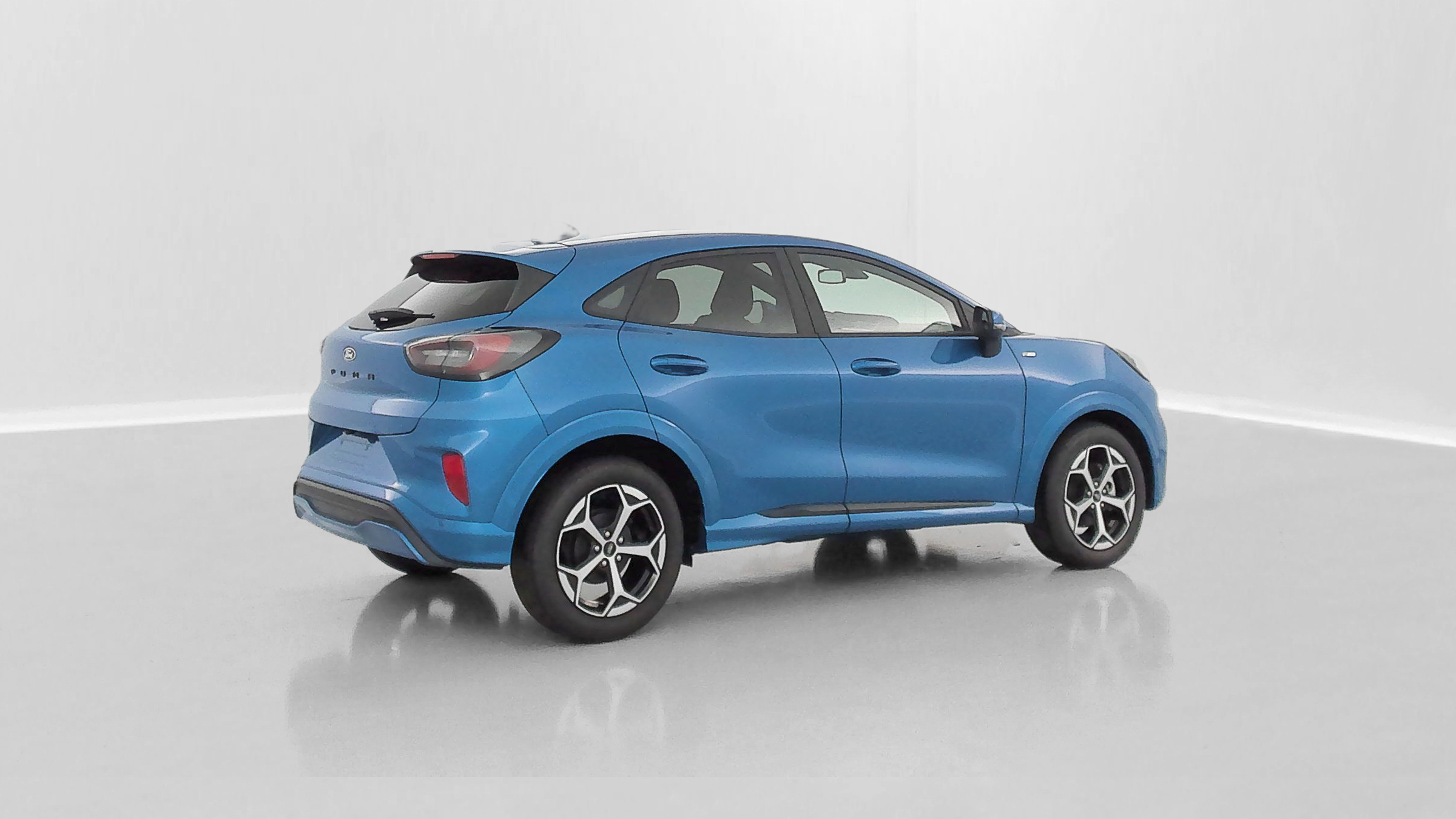 GLI00009885_p53 - FORD - PUMA - 2025 - photo 29