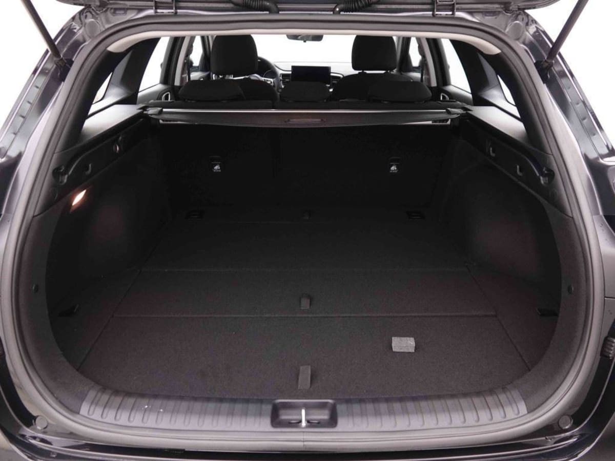 363902_p2 - KIA - CEED SW - 2025 - photo 6