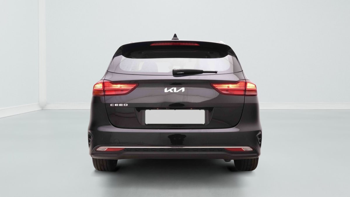 363902_p2 - KIA - CEED SW - 2025 - photo 5