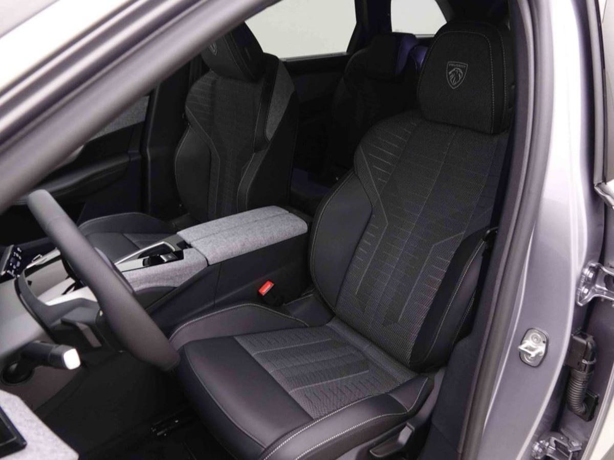 364228_p2 - PEUGEOT - 5008 - 2025 - photo 8