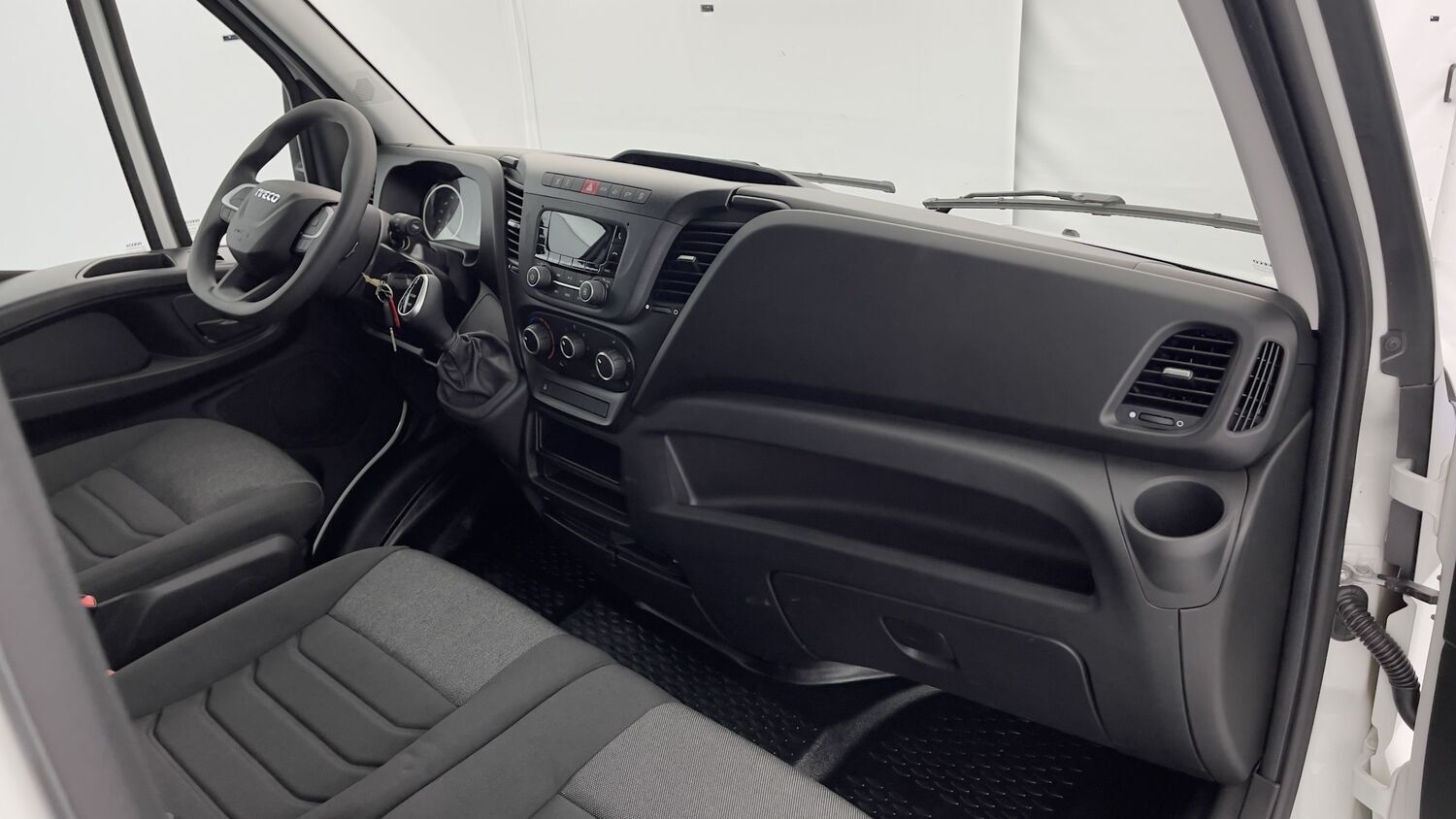 GLI00272068_p53 - IVECO - DAILY - 2025 - photo 7