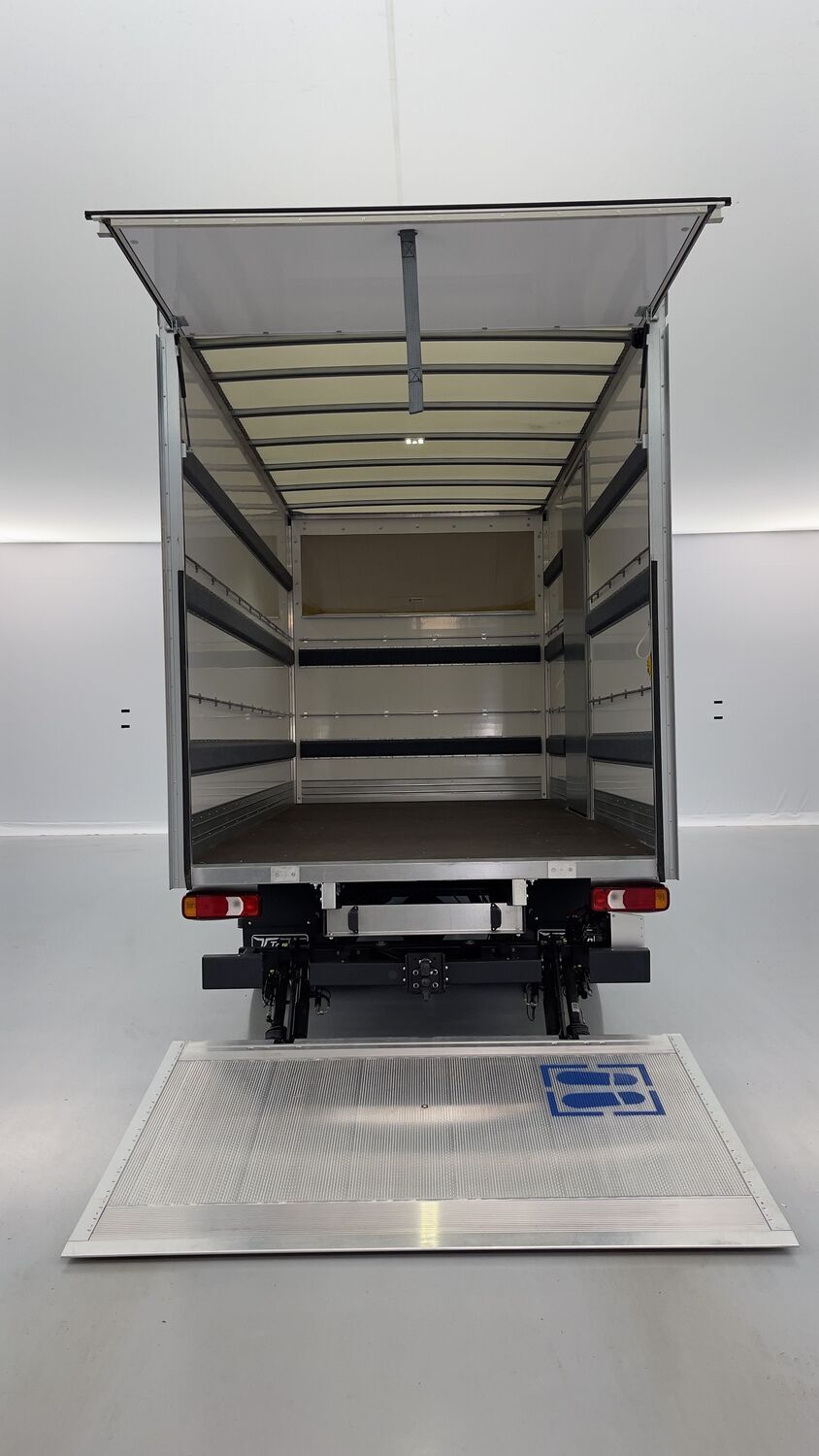 GLI00272066_p53 - IVECO - DAILY - 2025 - photo 9