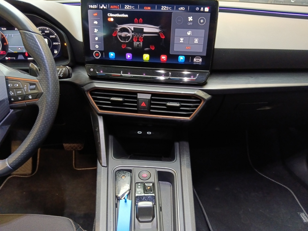 73215_p51 - CUPRA - LEON - 2023 - photo 15