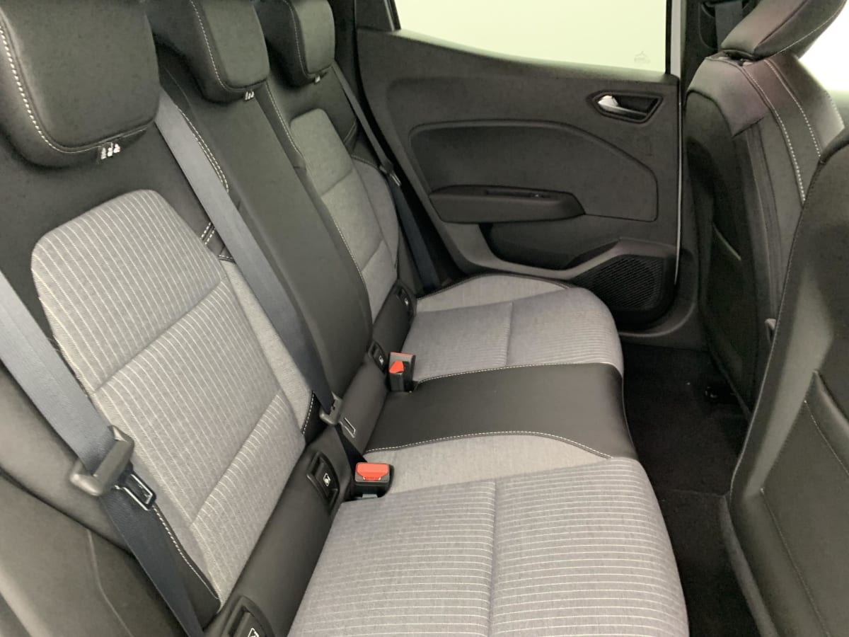 364744_p2 - RENAULT - CLIO 5 - 2025 - photo 10