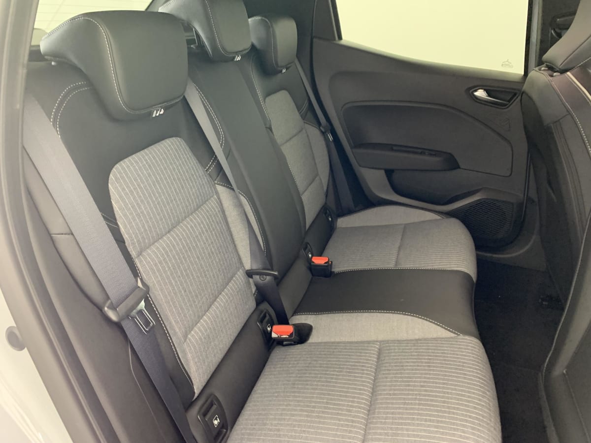 364736_p2 - RENAULT - CLIO 5 - 2025 - photo 10