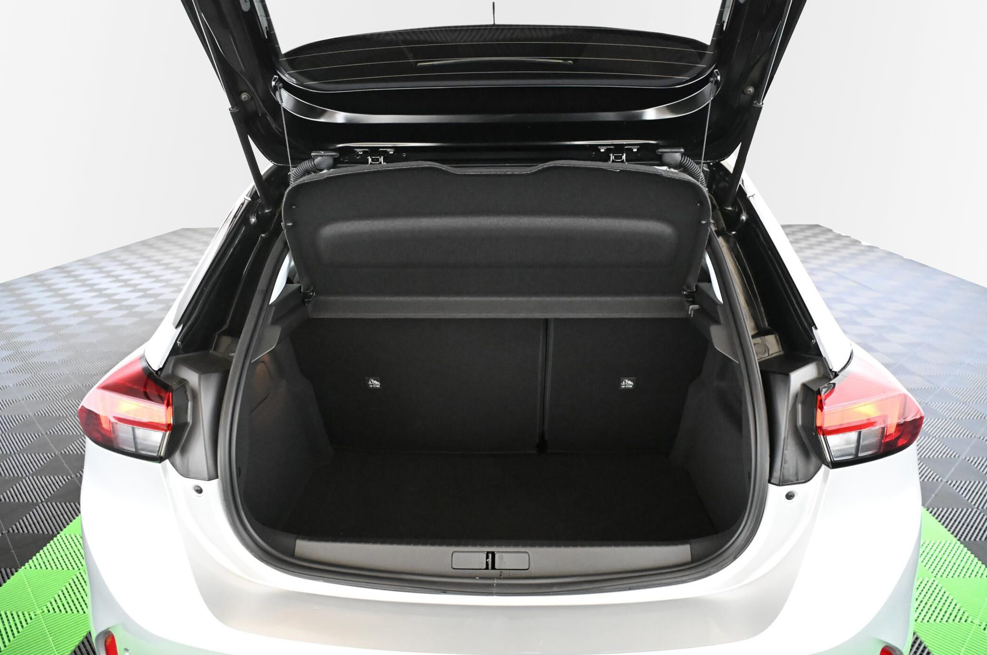 18675_p35 - OPEL - CORSA - 2023 - photo 35