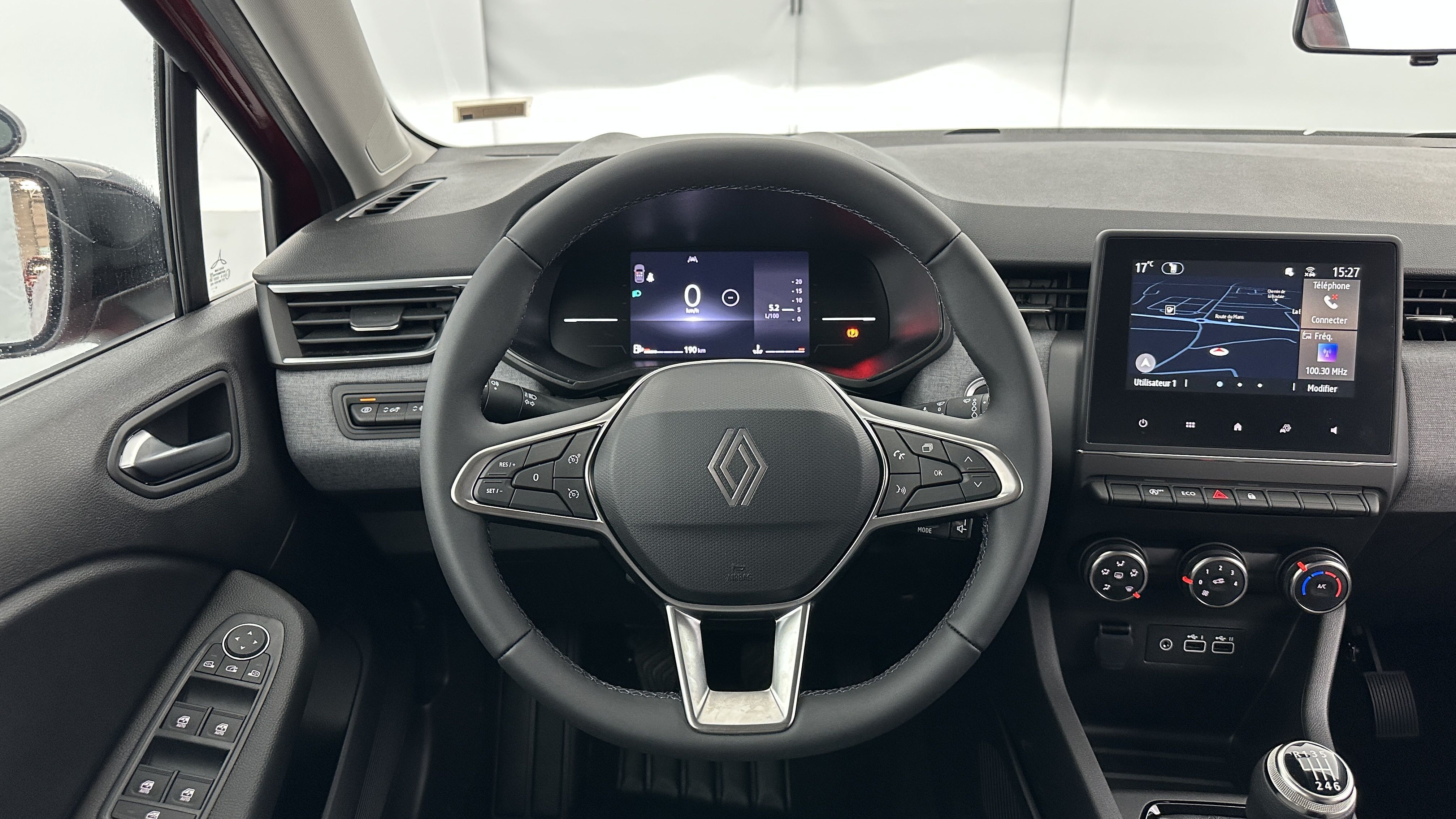 GLI00000575_p53 - RENAULT - CLIO - 2024 - photo 14