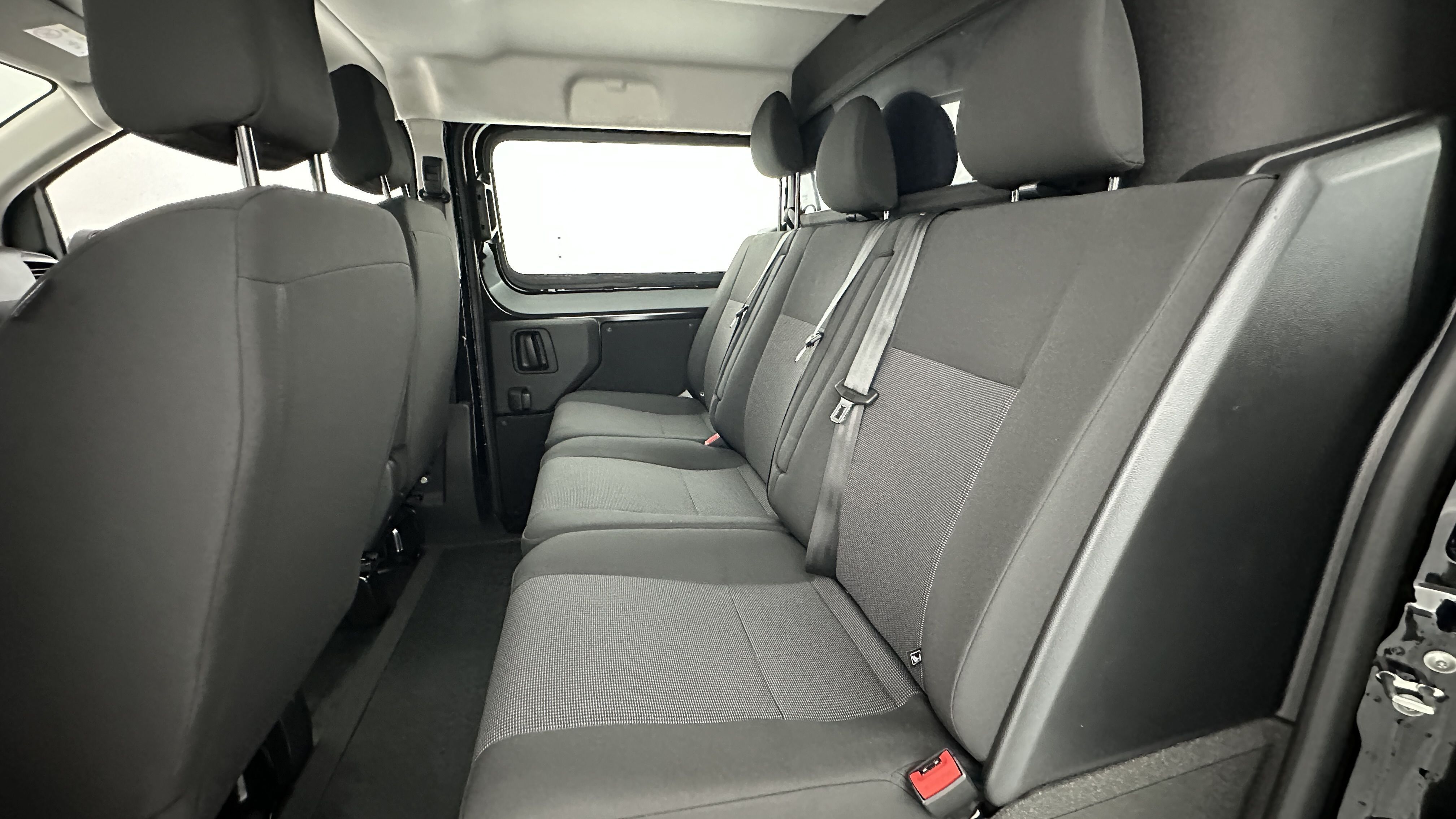 GLI00010258_p53 - PEUGEOT - EXPERT CA - 2025 - photo 8