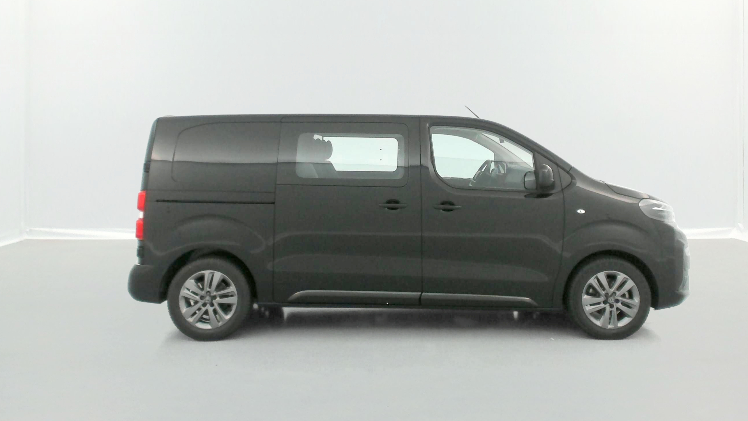 GLI00007632_p53 - PEUGEOT - EXPERT CA - 2025 - photo 21