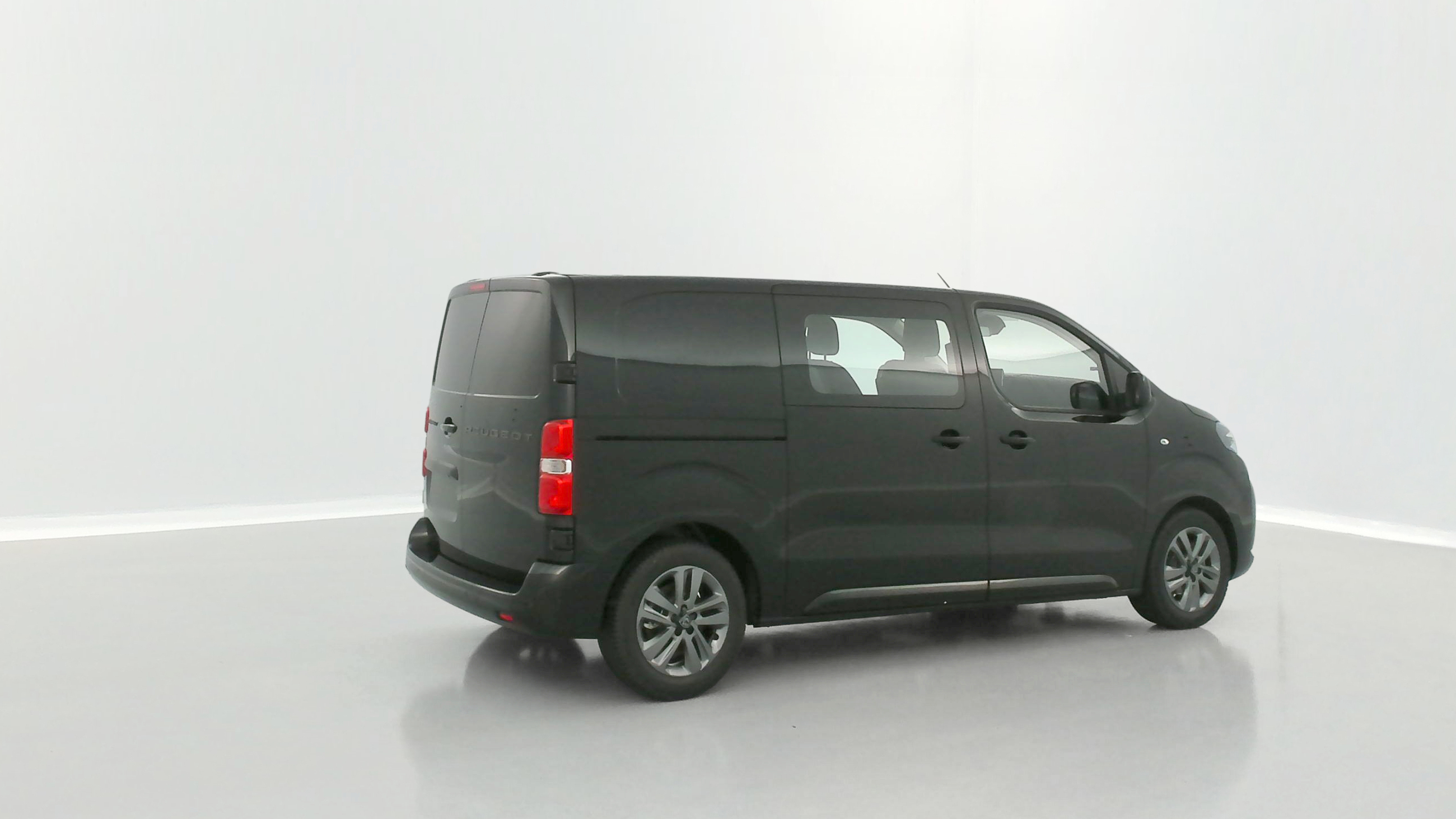 GLI00007632_p53 - PEUGEOT - EXPERT CA - 2025 - photo 24