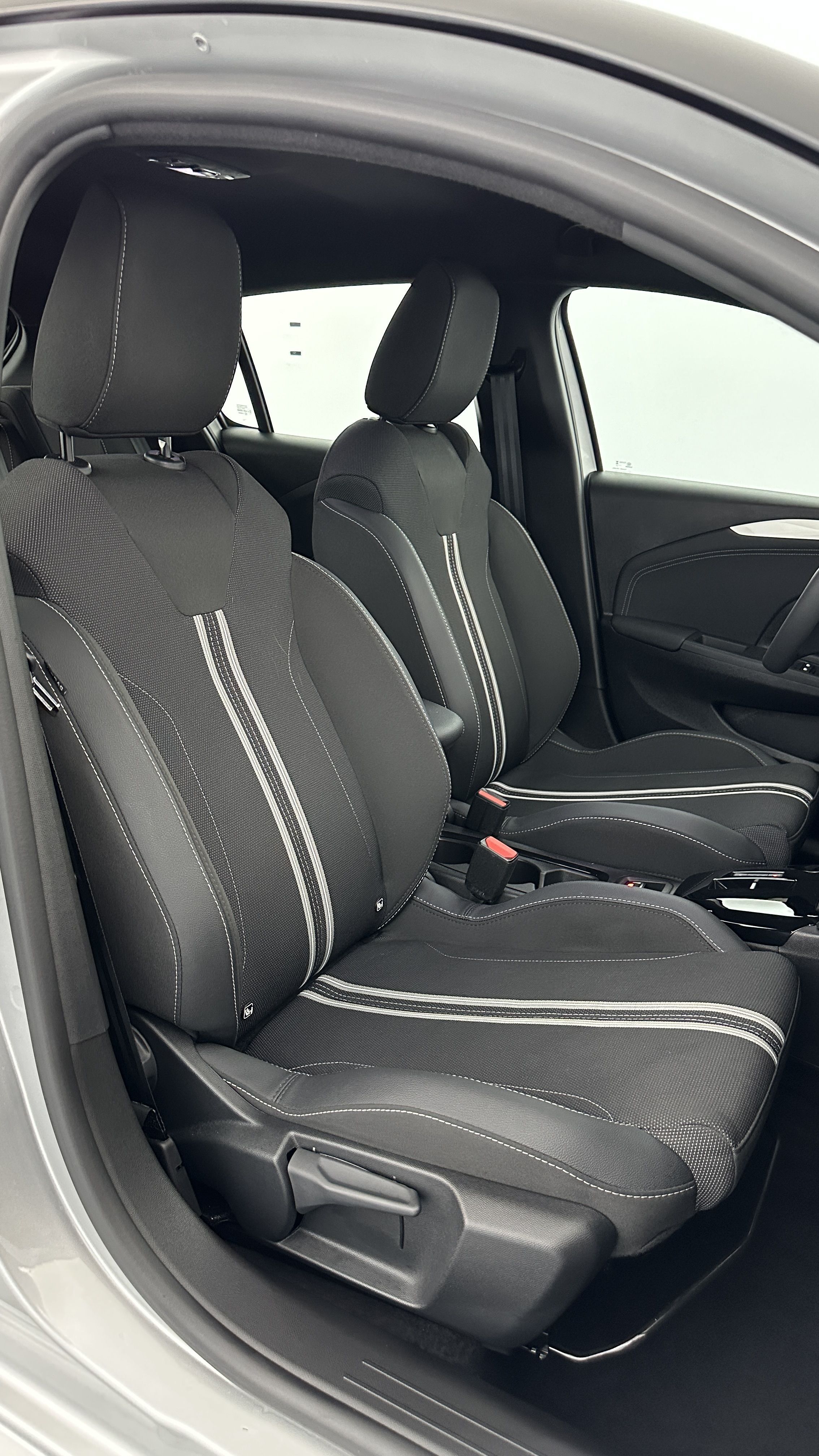 GLI00010130_p53 - OPEL - CORSA - 2025 - photo 17