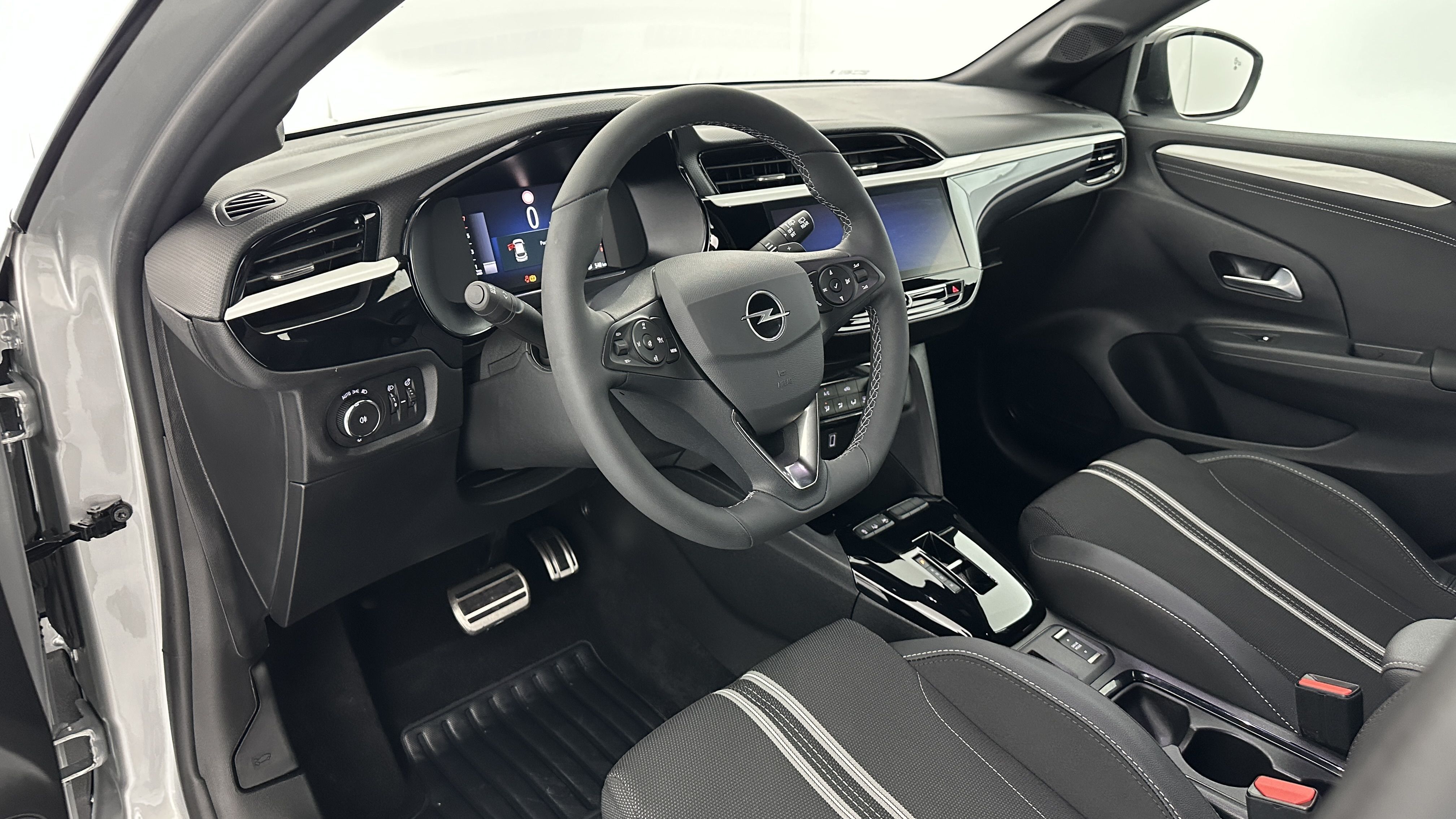 GLI00010129_p53 - OPEL - CORSA - 2025 - photo 6