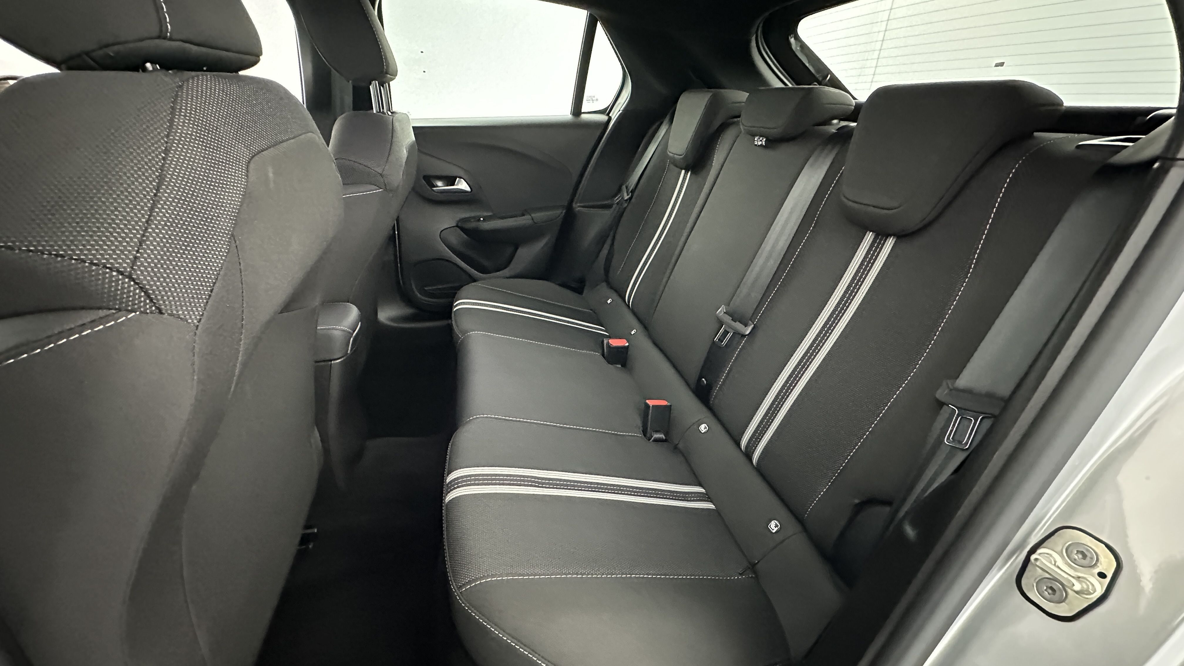 GLI00010129_p53 - OPEL - CORSA - 2025 - photo 9