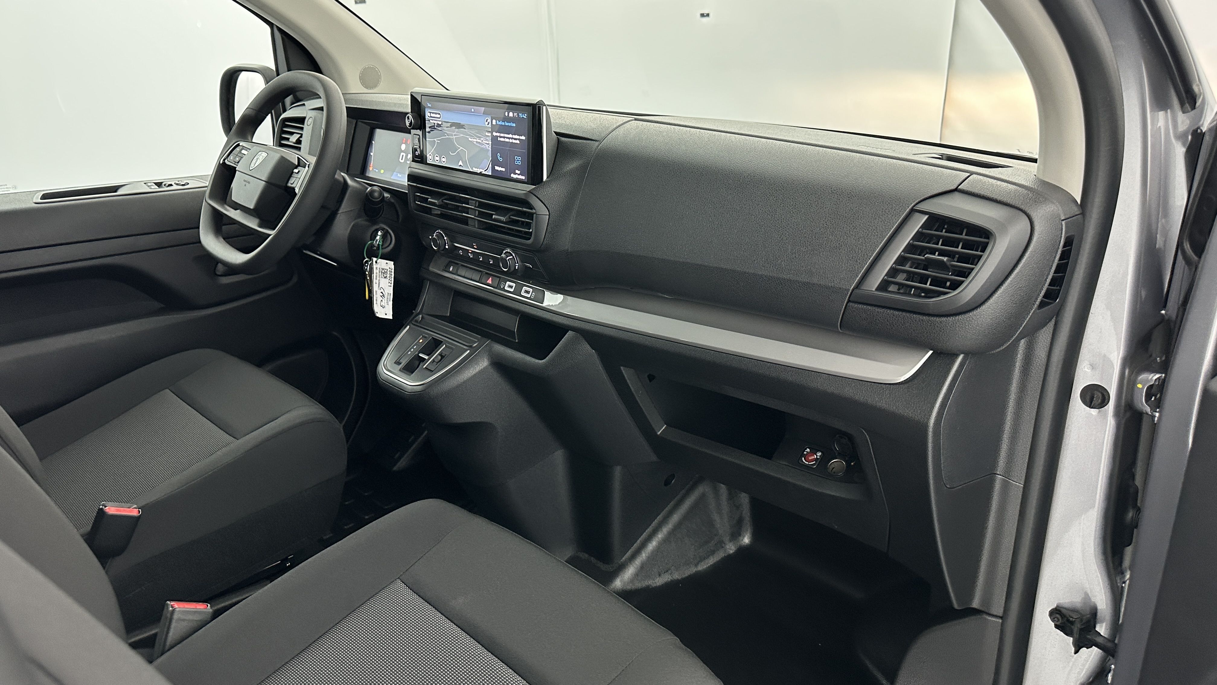 GLI00010618_p53 - PEUGEOT - EXPERT CA - 2025 - photo 7