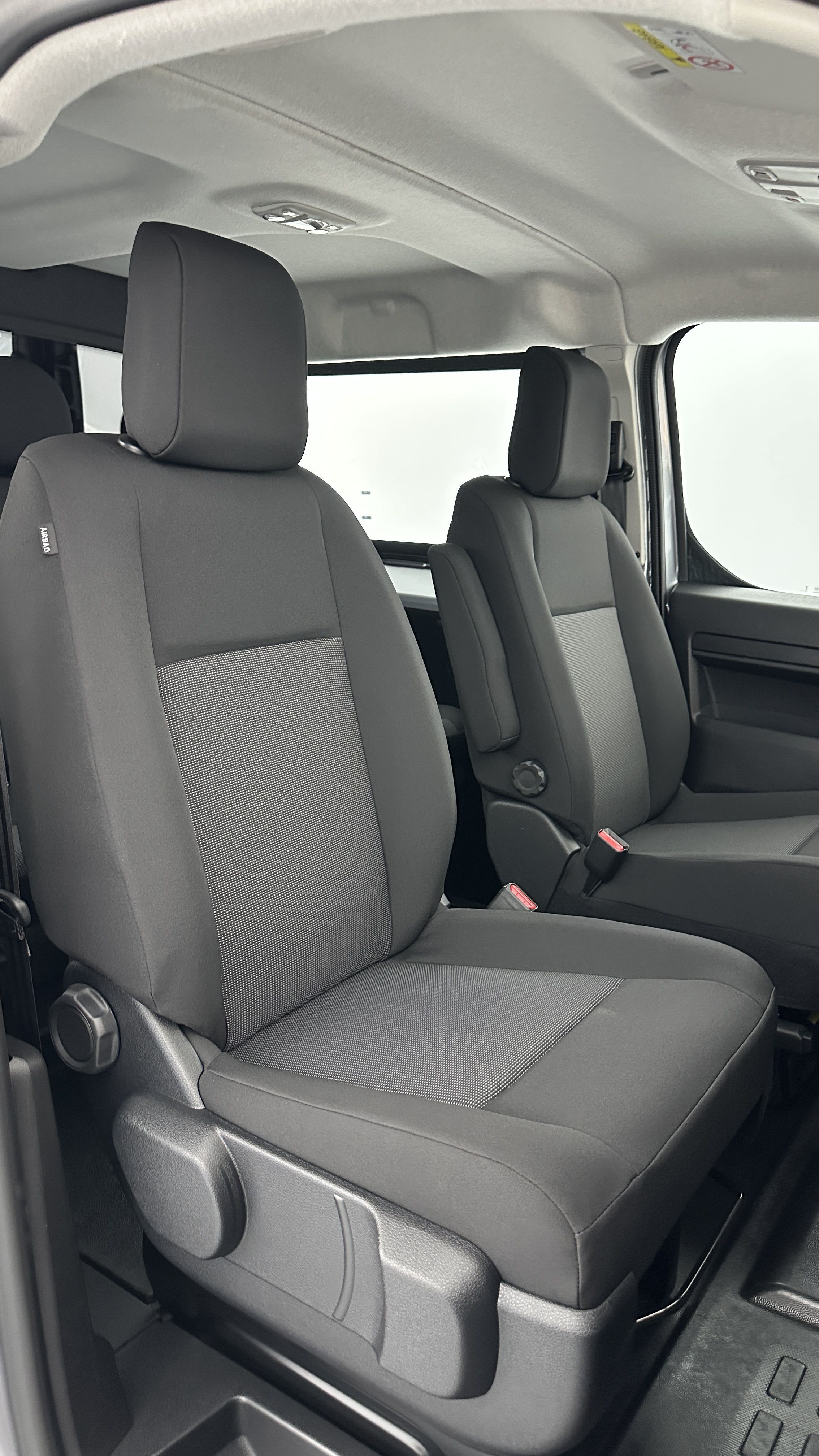 GLI00010618_p53 - PEUGEOT - EXPERT CA - 2025 - photo 13