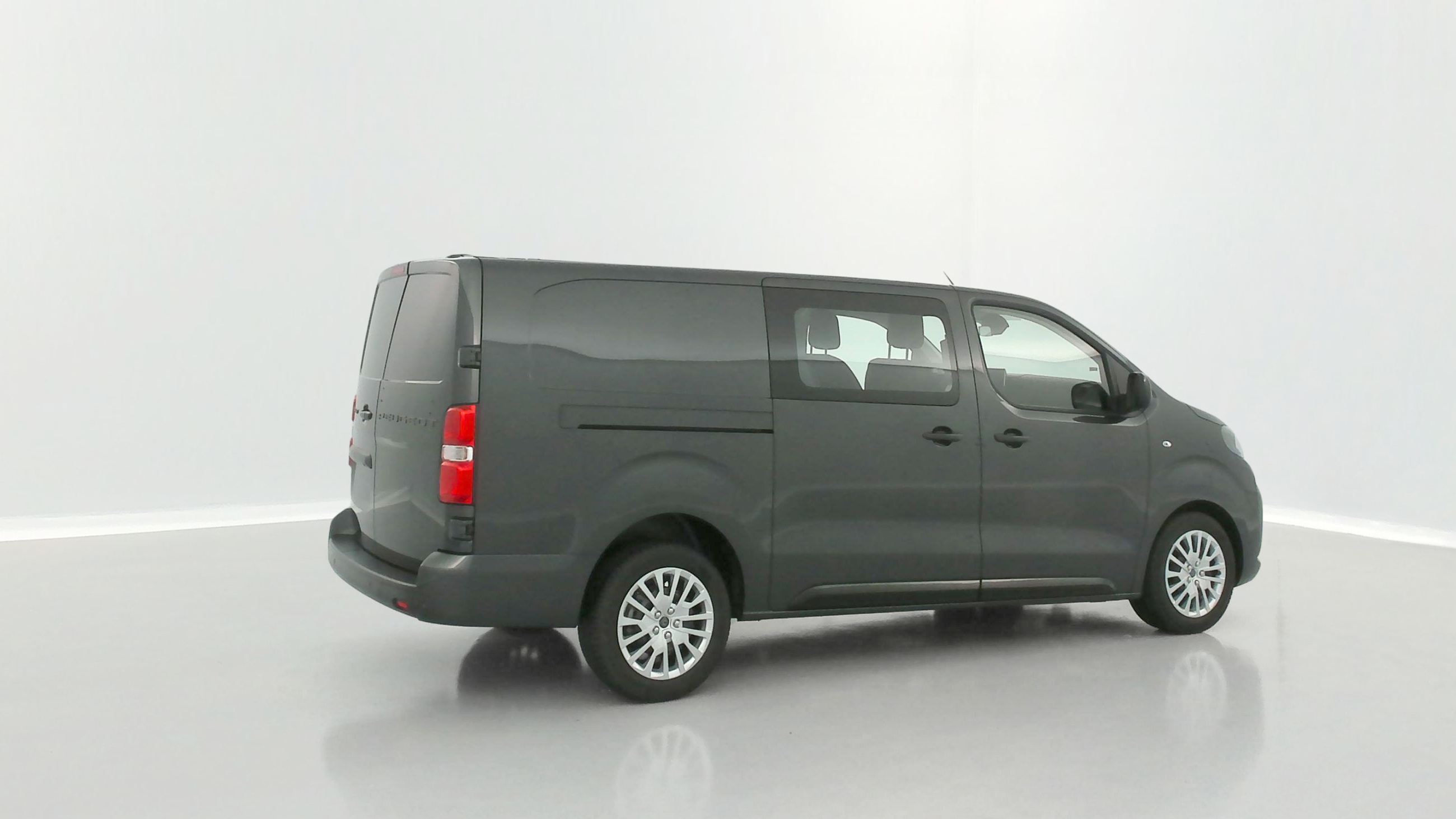 GLI00010616_p53 - PEUGEOT - EXPERT CA - 2025 - photo 22