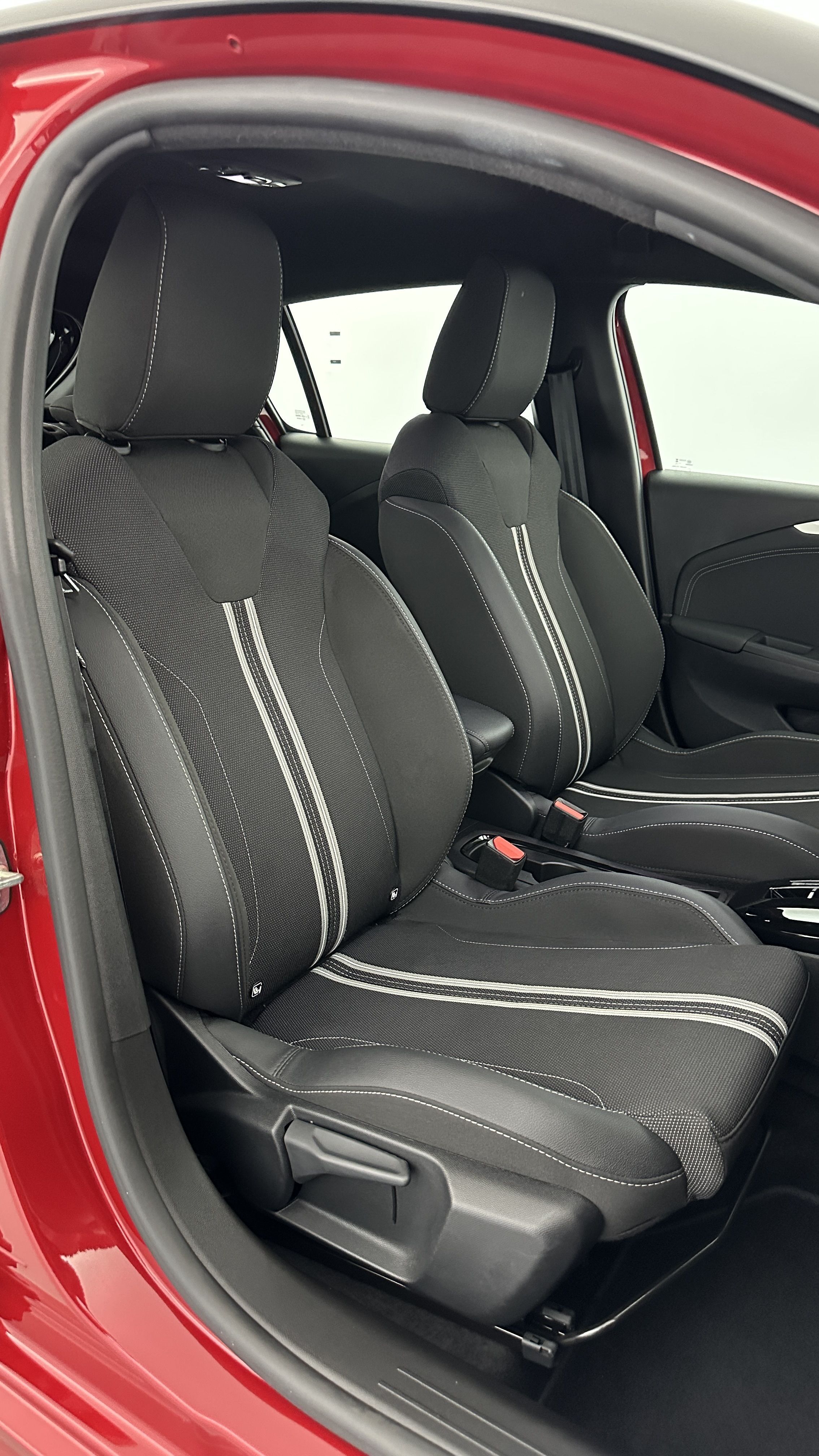 GLI00010126_p53 - OPEL - CORSA - 2025 - photo 17