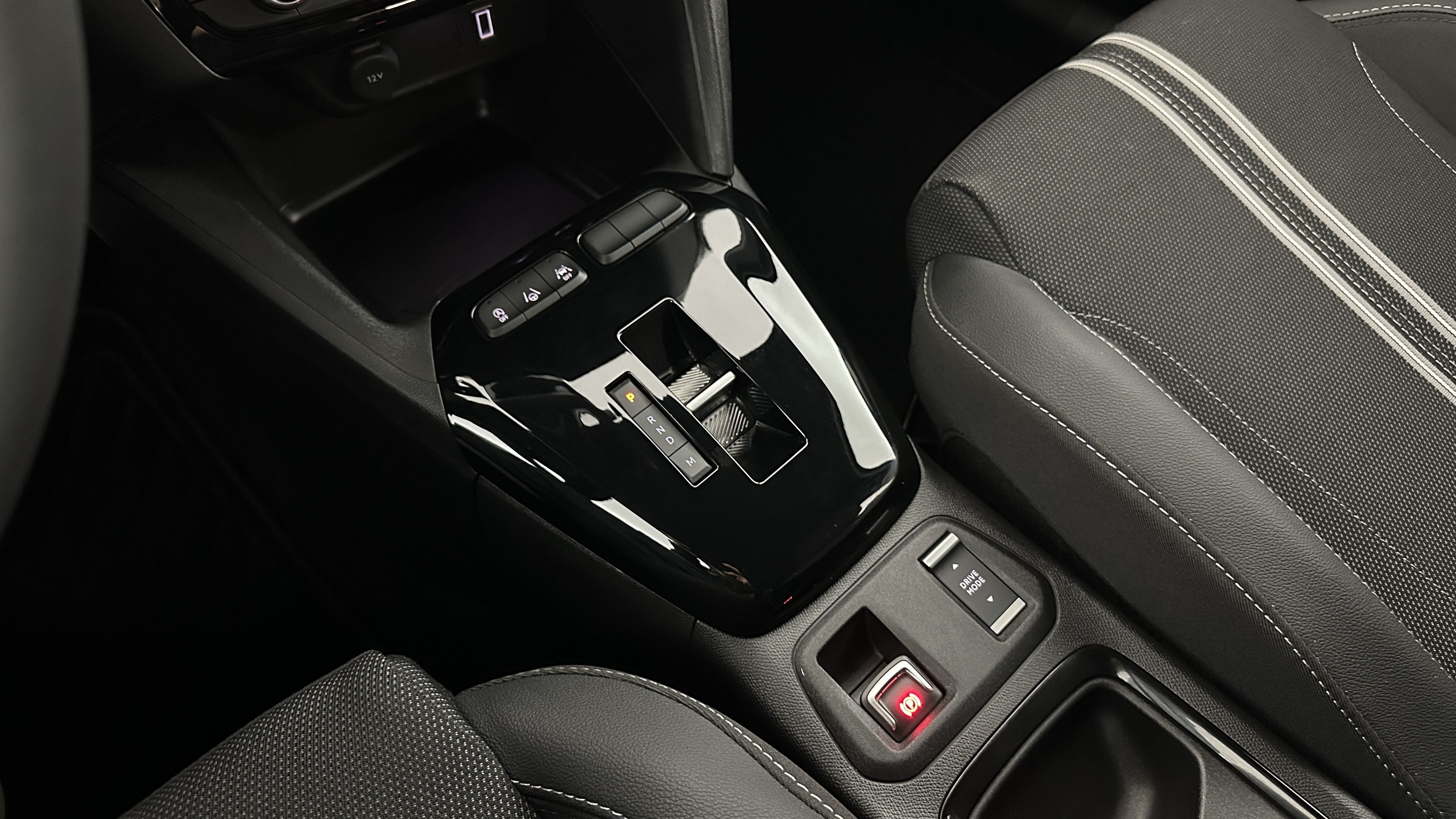 GLI00010128_p53 - OPEL - CORSA - 2025 - photo 21