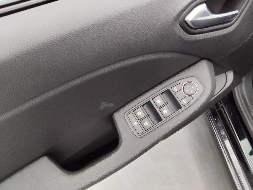 72573_p51 - RENAULT - CLIO - 2025 - photo 18