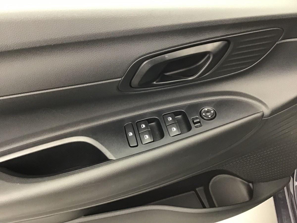 367428_p2 - HYUNDAI - I 20 - 2025 - photo 9