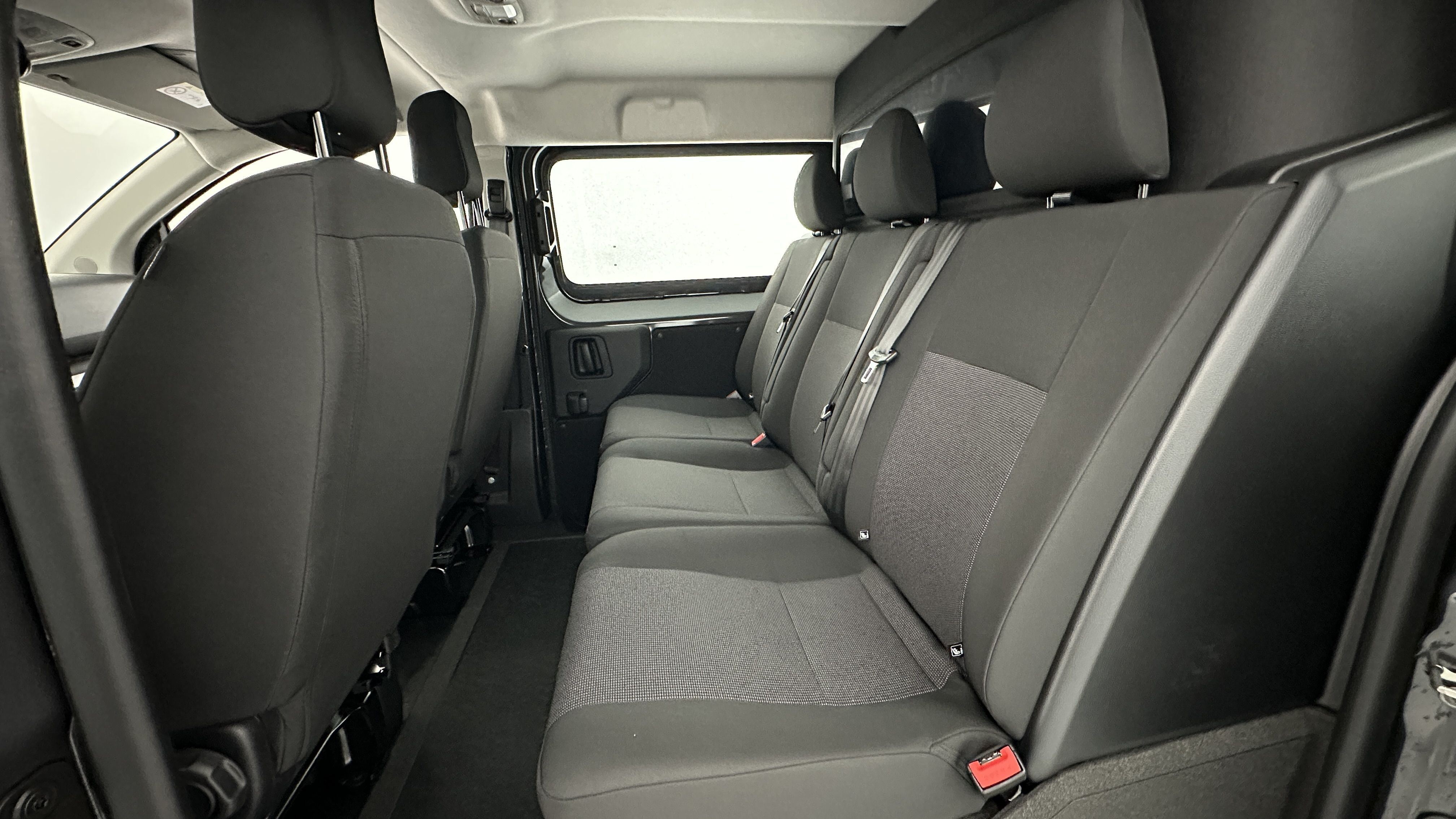 GLI00010615_p53 - PEUGEOT - EXPERT CA - 2025 - photo 8