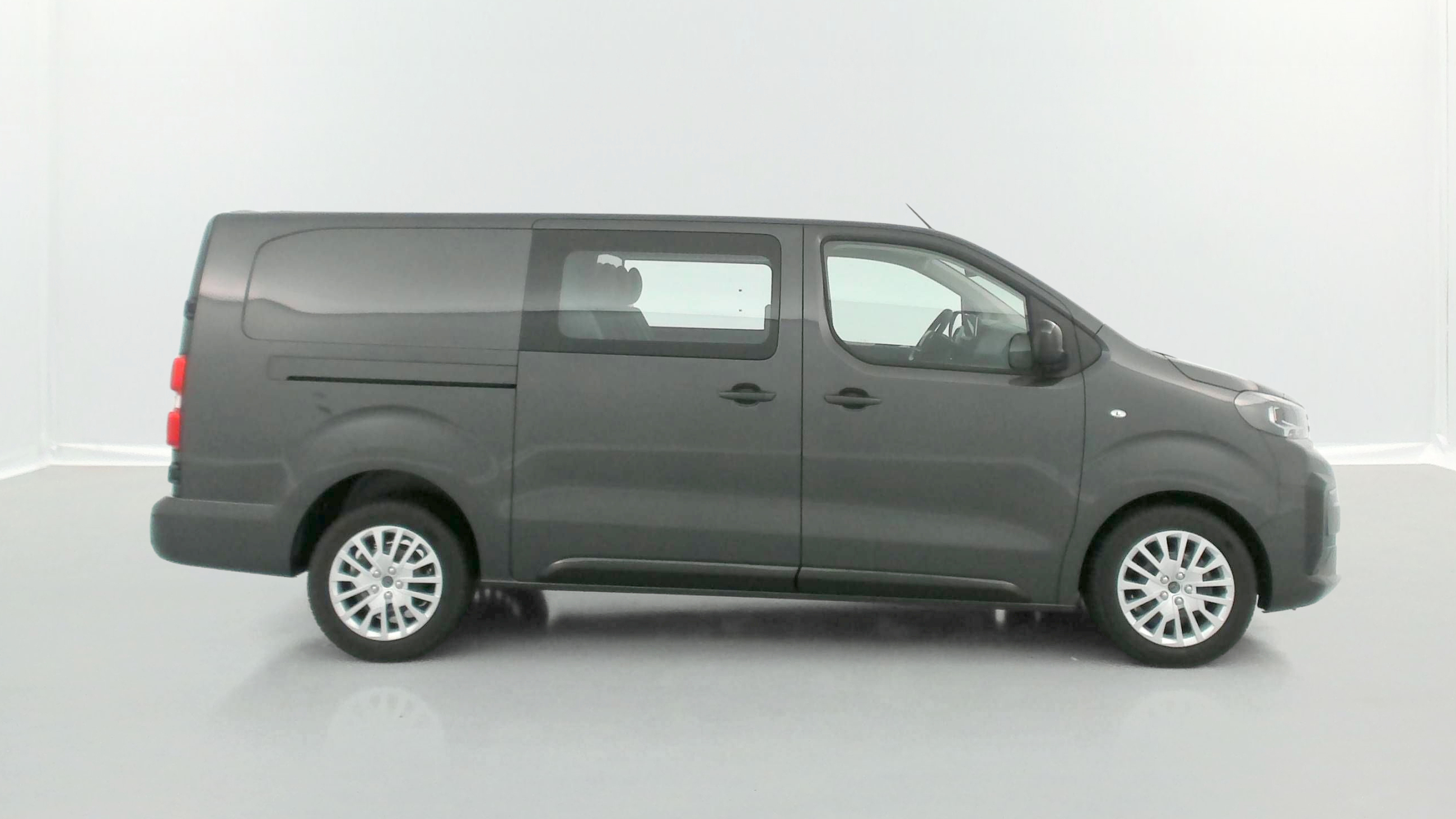 GLI00010611_p53 - PEUGEOT - EXPERT CA - 2025 - photo 19