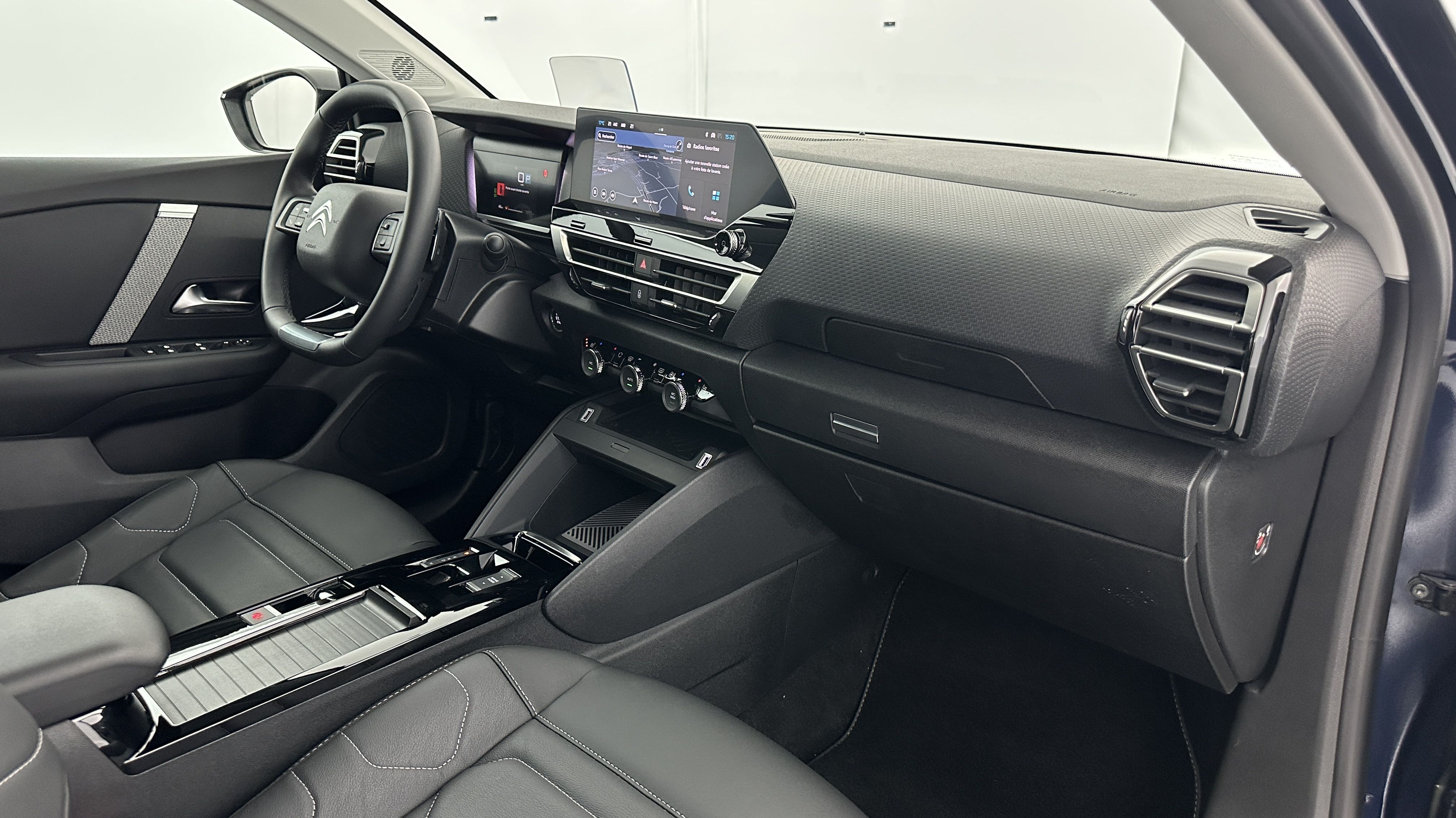 GLI00011077_p53 - CITROEN - C4 - 2024 - photo 8