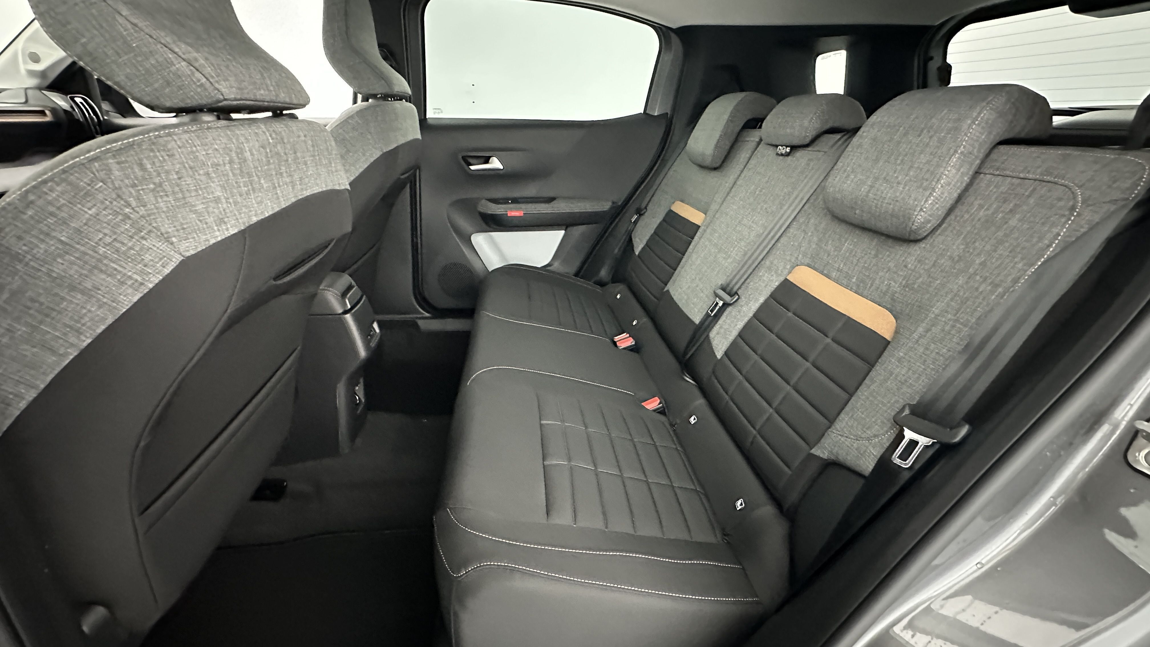 GLI00010196_p53 - CITROEN - C3 AIRCROSS - 2025 - photo 9