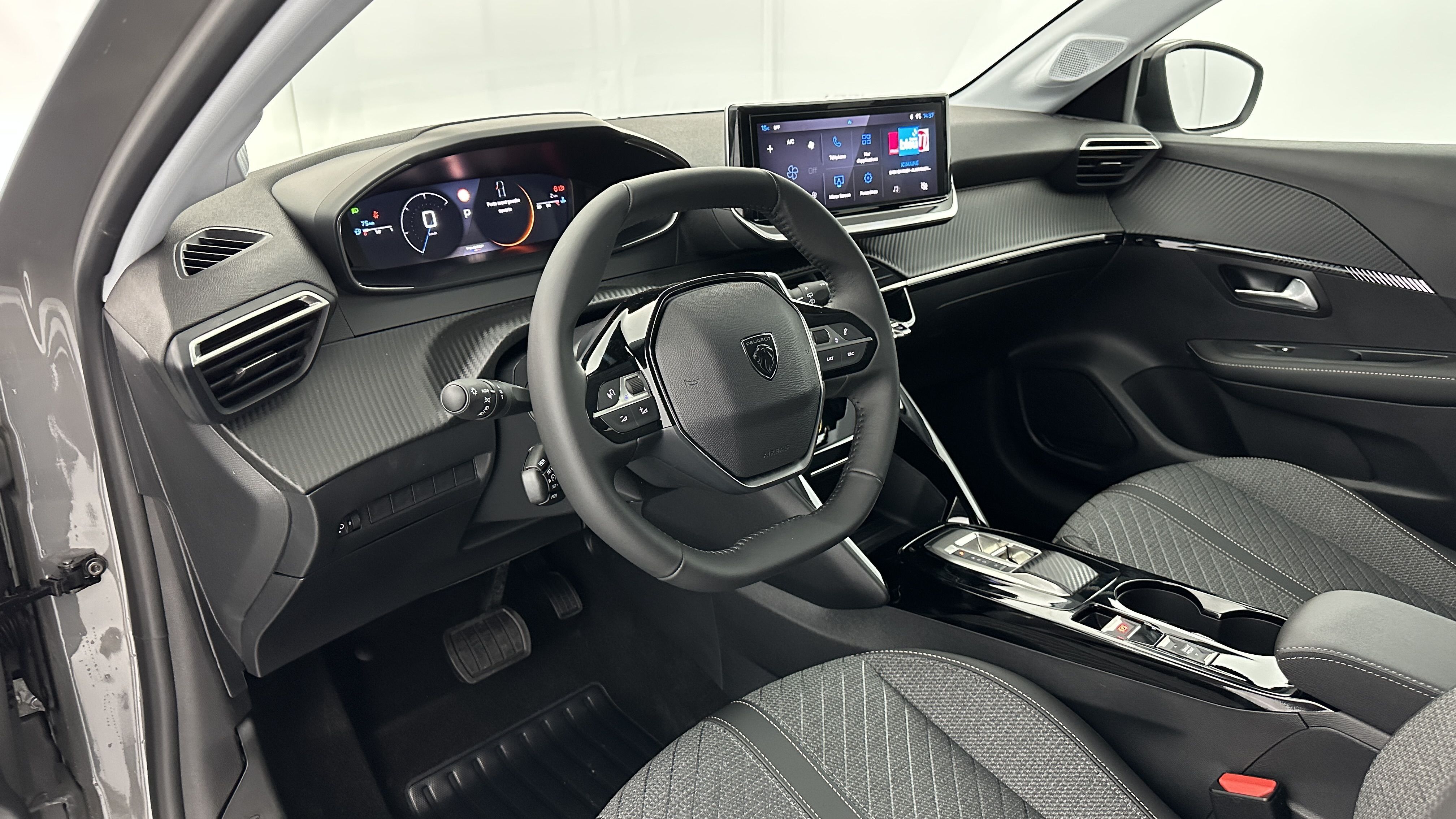 GLI00009516_p53 - PEUGEOT - 208 - 2025 - photo 6