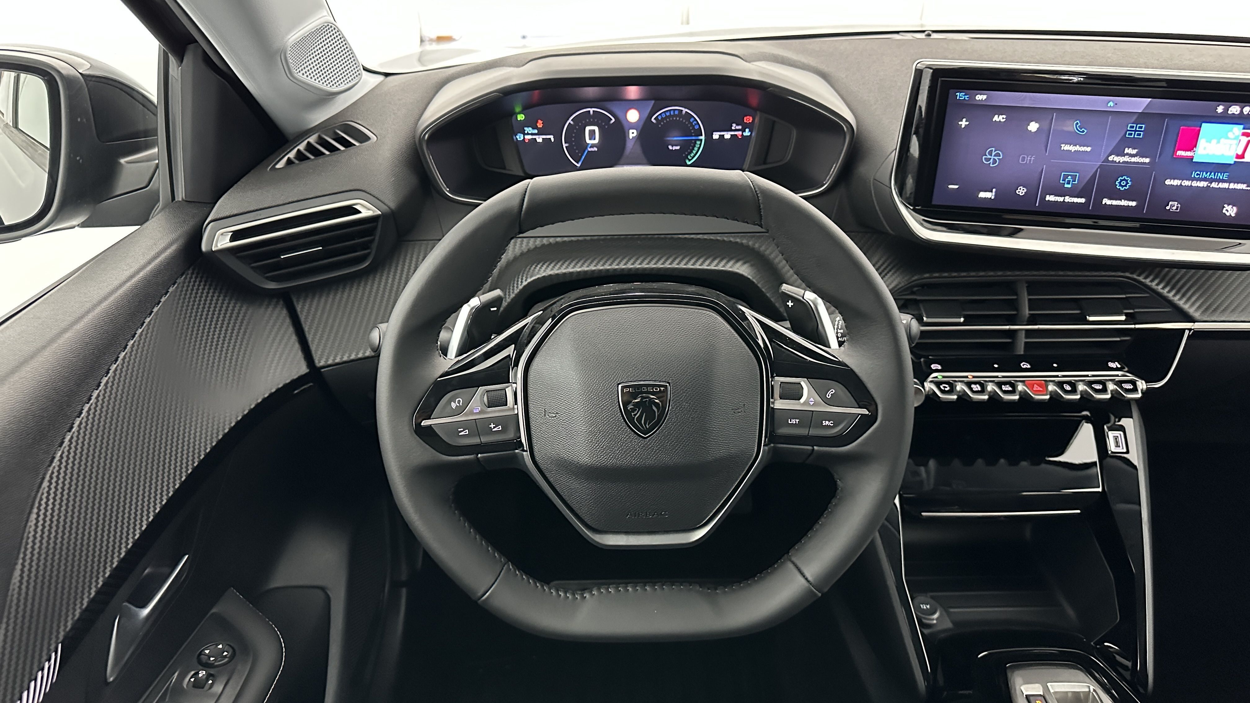 GLI00009516_p53 - PEUGEOT - 208 - 2025 - photo 13