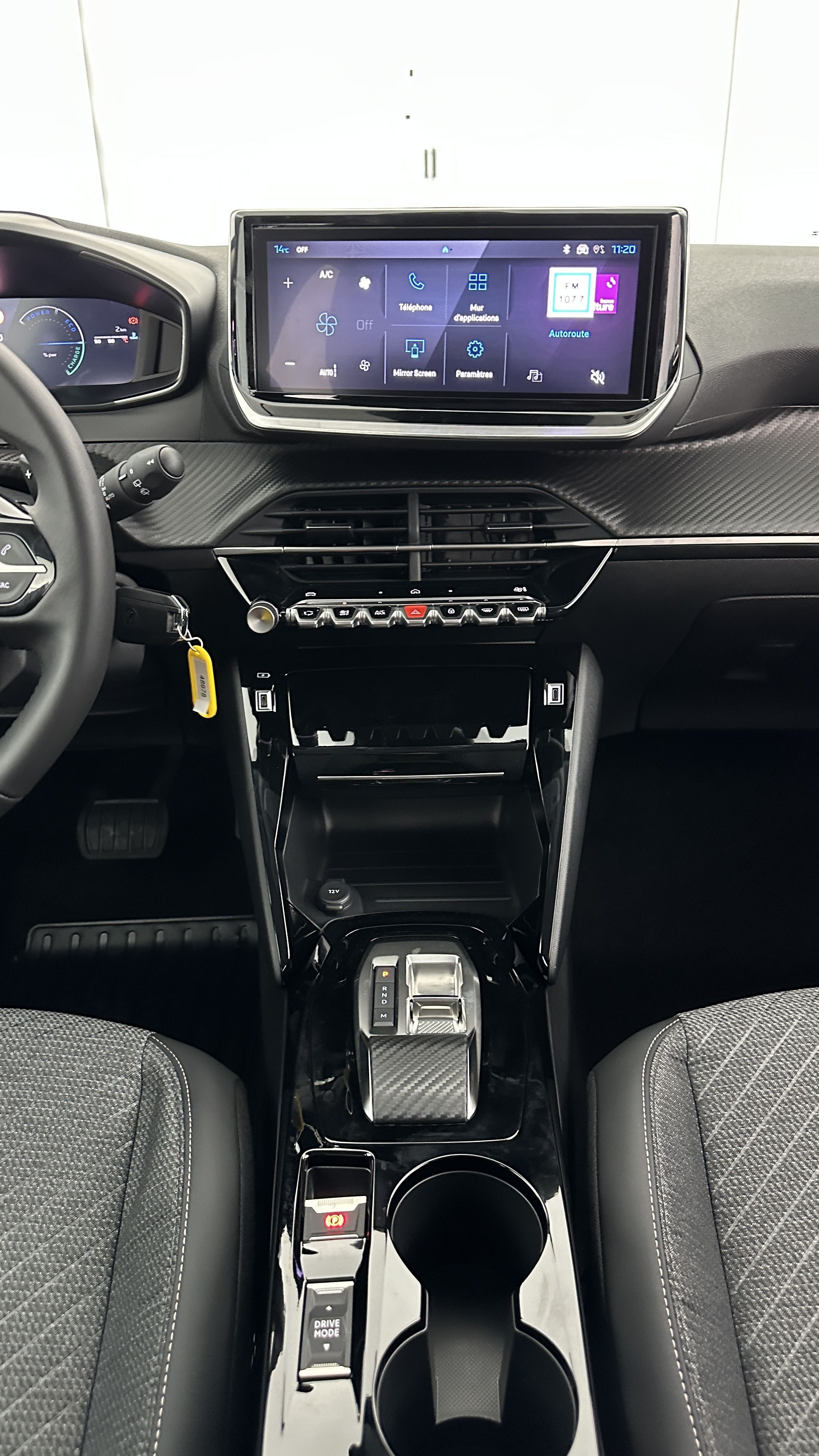 GLI00009522_p53 - PEUGEOT - 208 - 2025 - photo 15