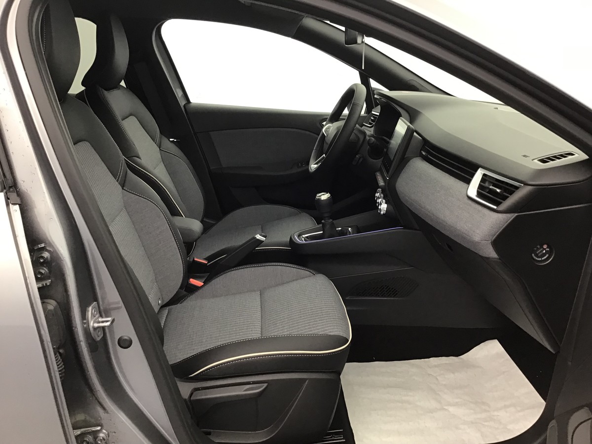 N201082_p3 - RENAULT - CLIO 5 - 2024 - photo 6