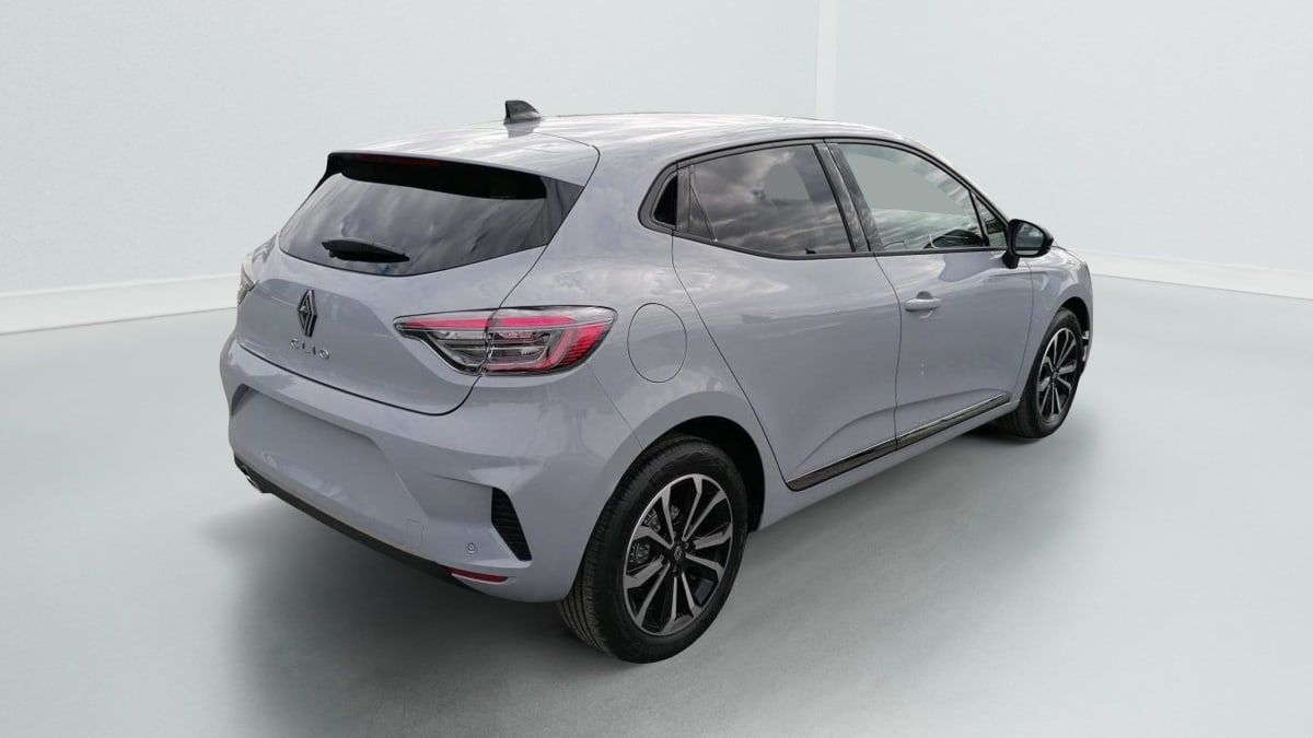 357153_p2 - RENAULT - CLIO - 2025 - photo 4