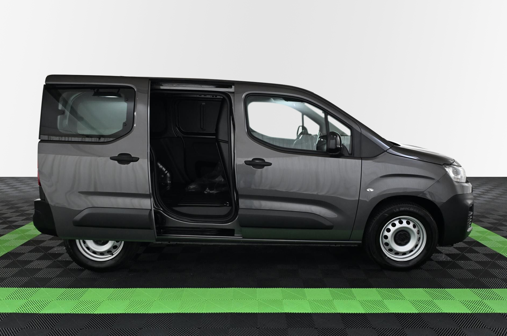 18902_p35 - CITROEN - BERLINGO - 2024 - photo 8