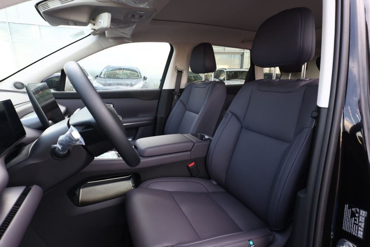 369689_p2 - LEAPMOTOR - C10 - 2025 - photo 6