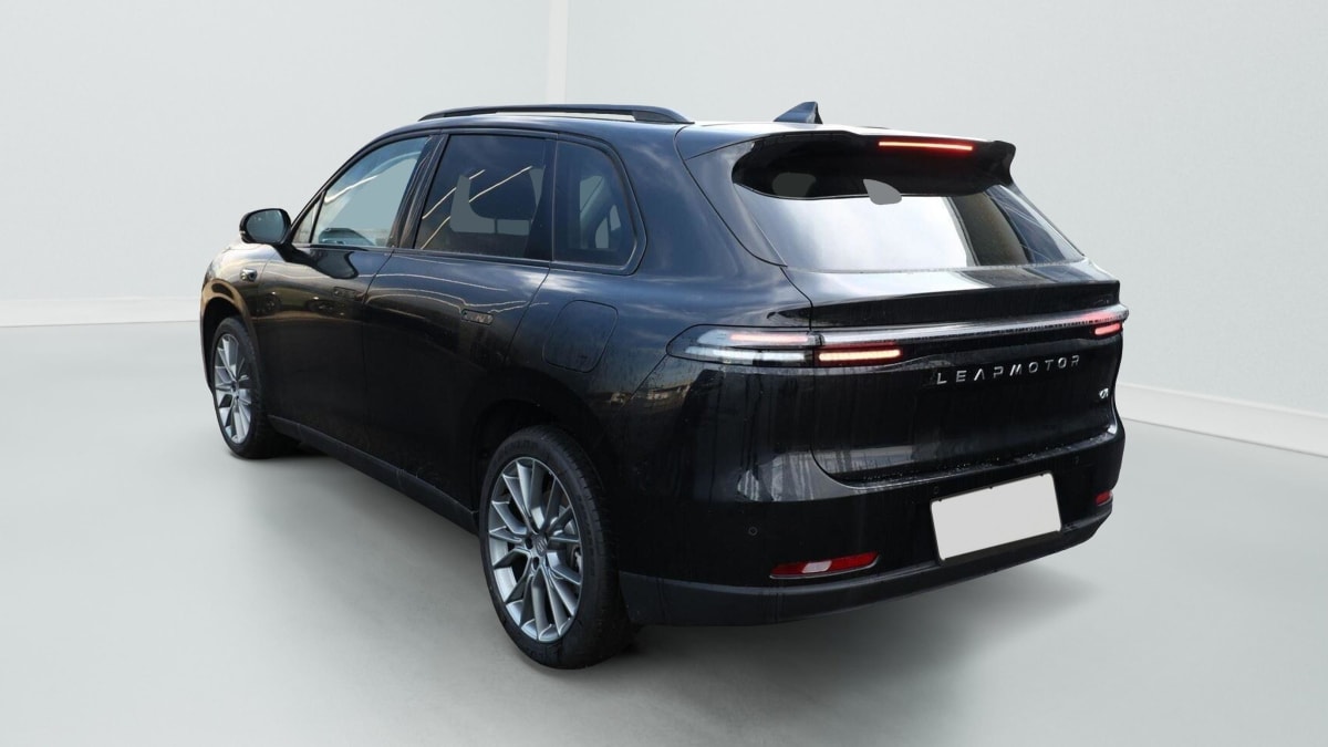 369689_p2 - LEAPMOTOR - C10 - 2025 - photo 4