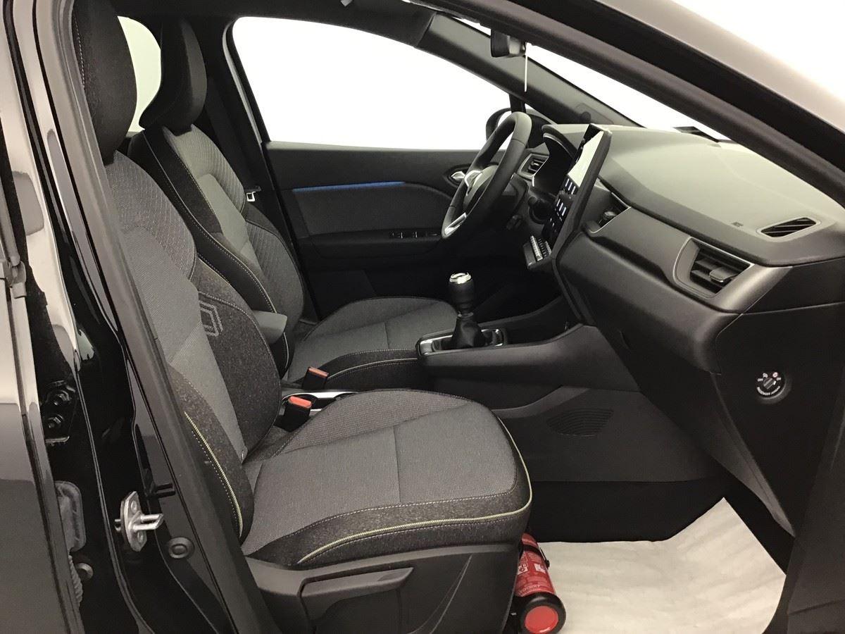 369840_p2 - RENAULT - CAPTUR - 2025 - photo 6