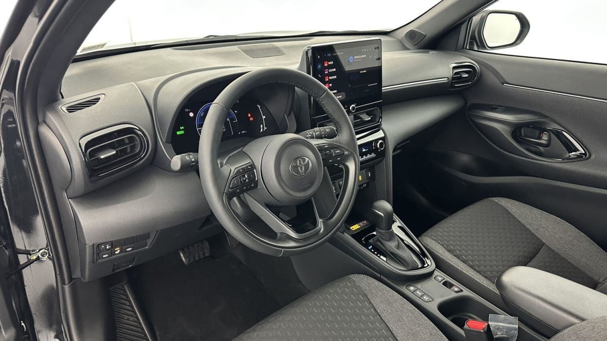 336450_p2 - TOYOTA - YARIS CROSS - 2025 - photo 6