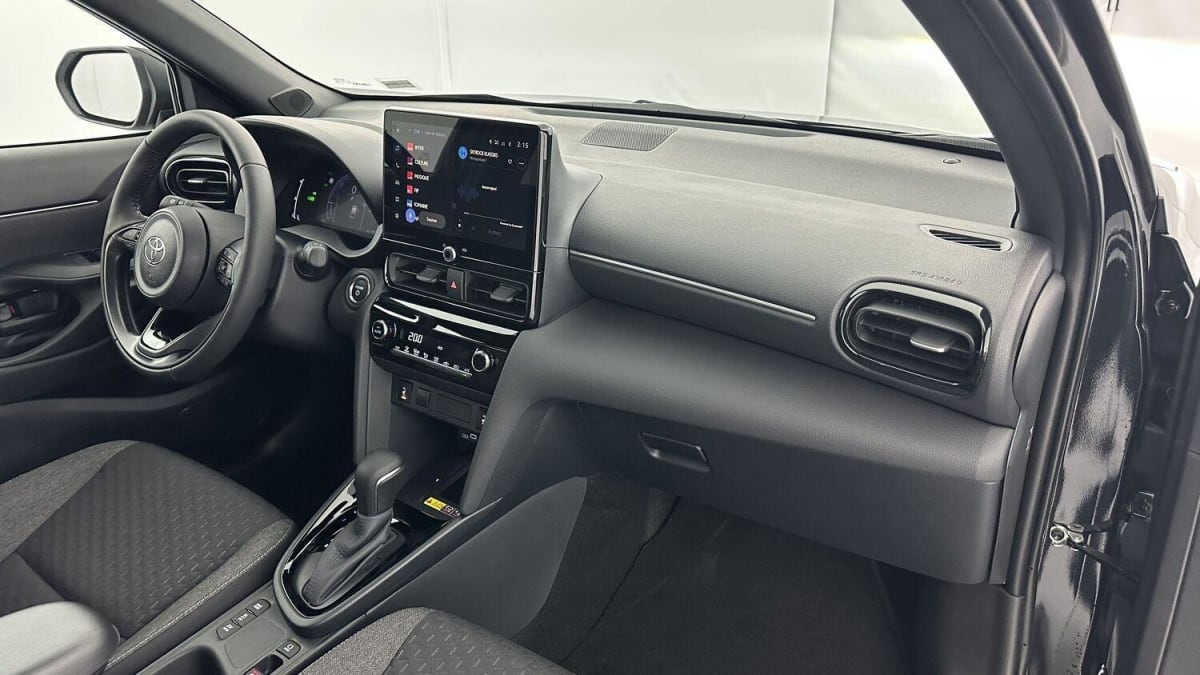 336450_p2 - TOYOTA - YARIS CROSS - 2025 - photo 8